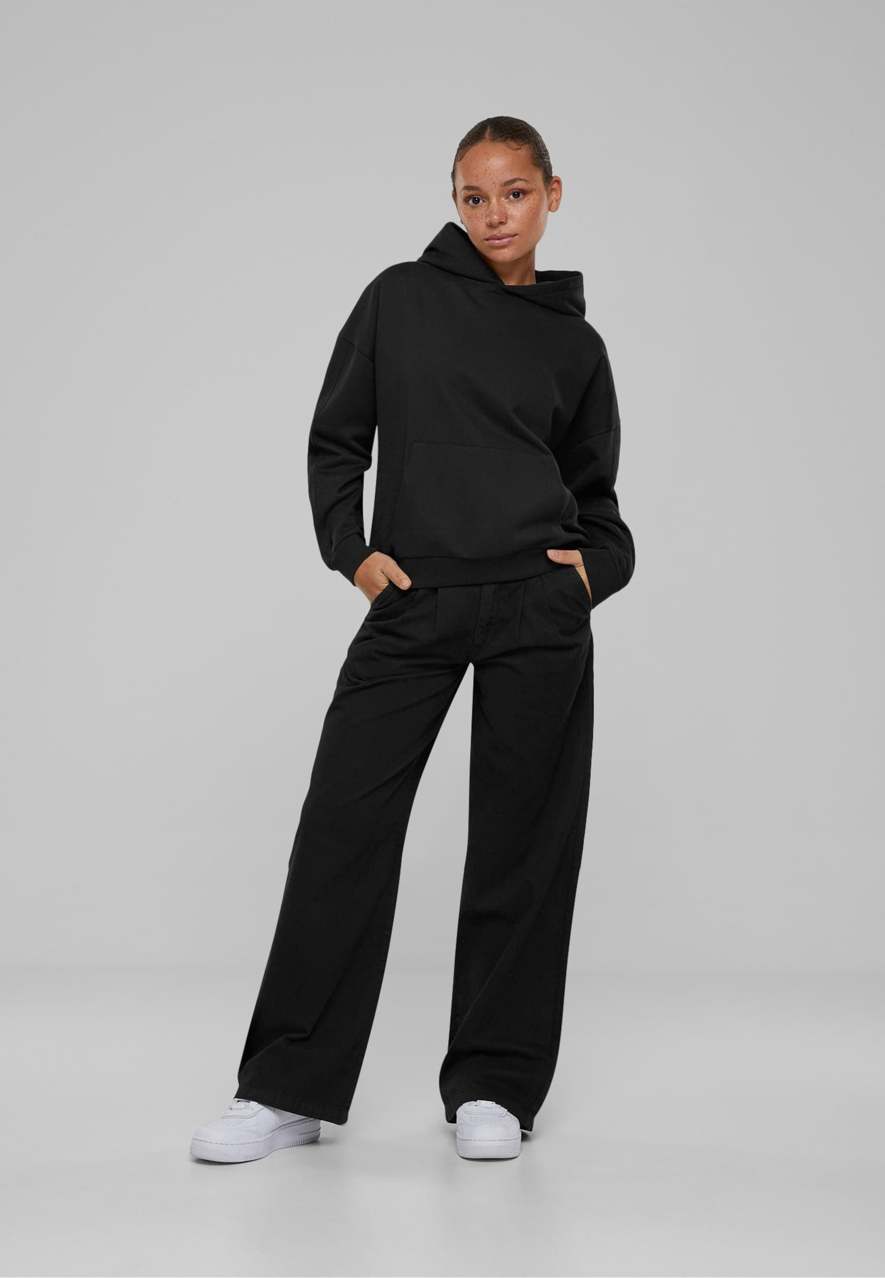 URBAN CLASSICS Kapuzenpullover »Urban Classics Damen Ladies Organic Oversized Hoody«, (1 tlg.)