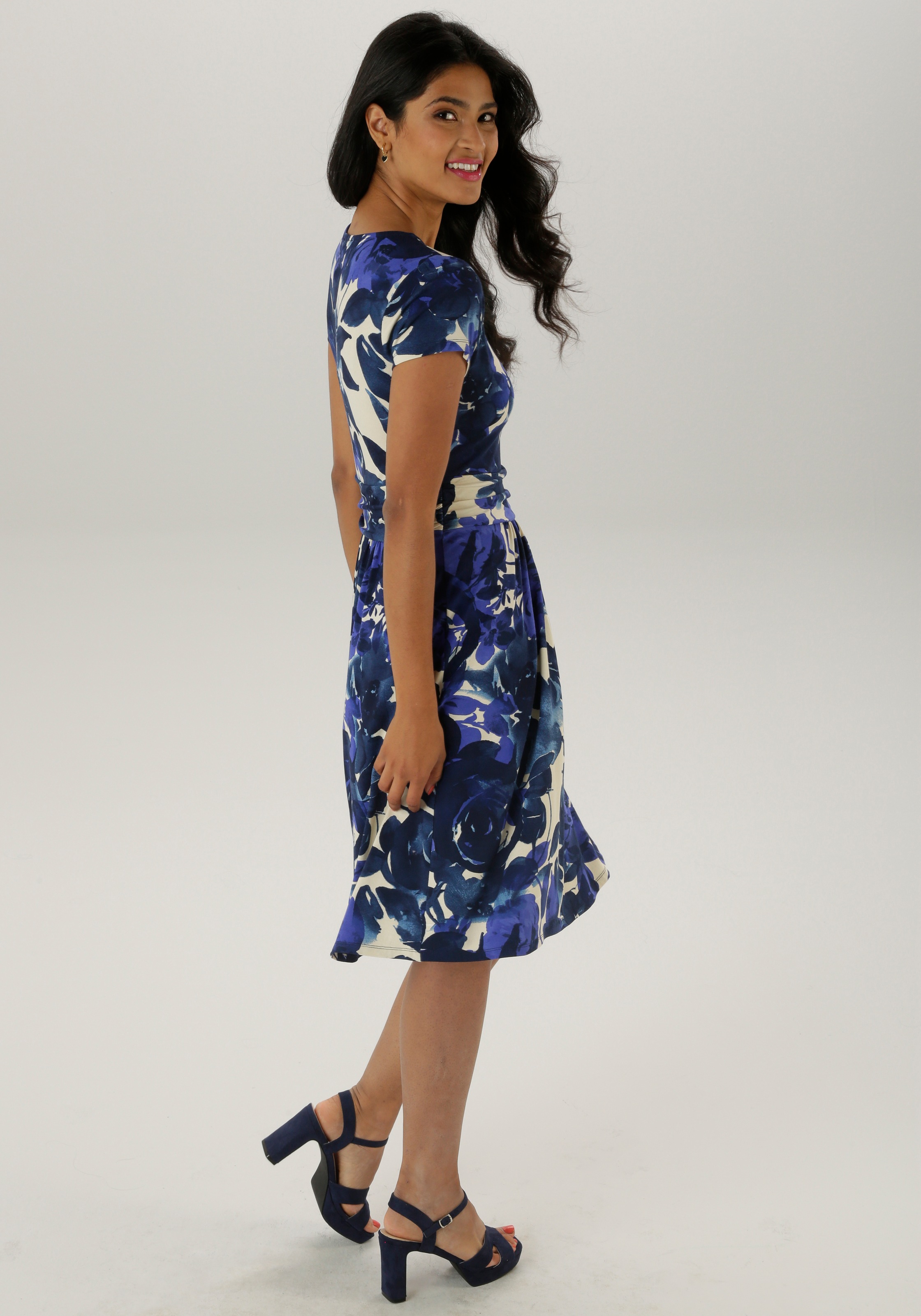 Aniston SELECTED Jerseykleid, mit gerafften Taillenbund günstig online kaufen