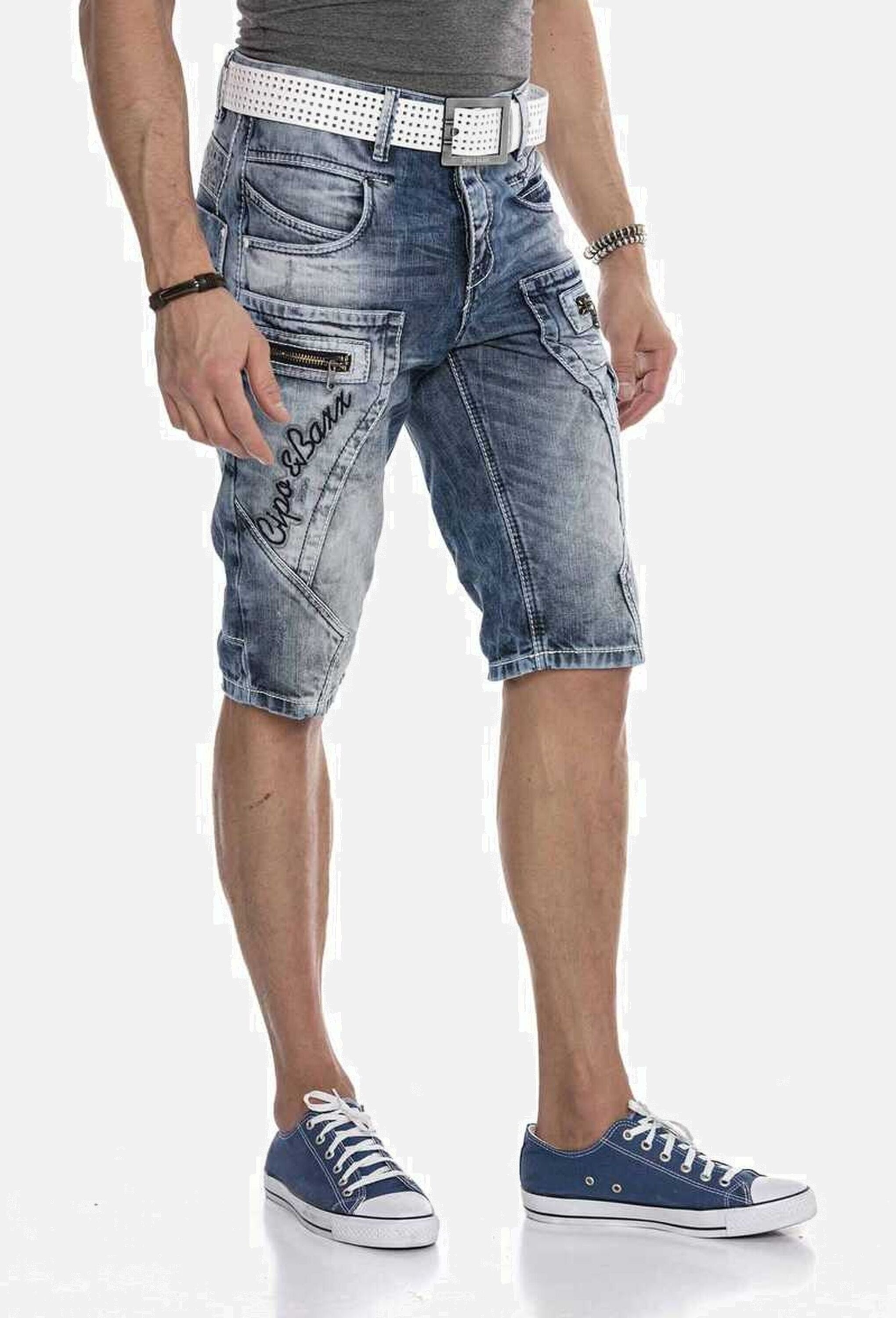Cipo & Baxx Jeansbermudas »Cipo & Baxx Bermuda & Short« mit Applikationen und Ziernähten, CK101
