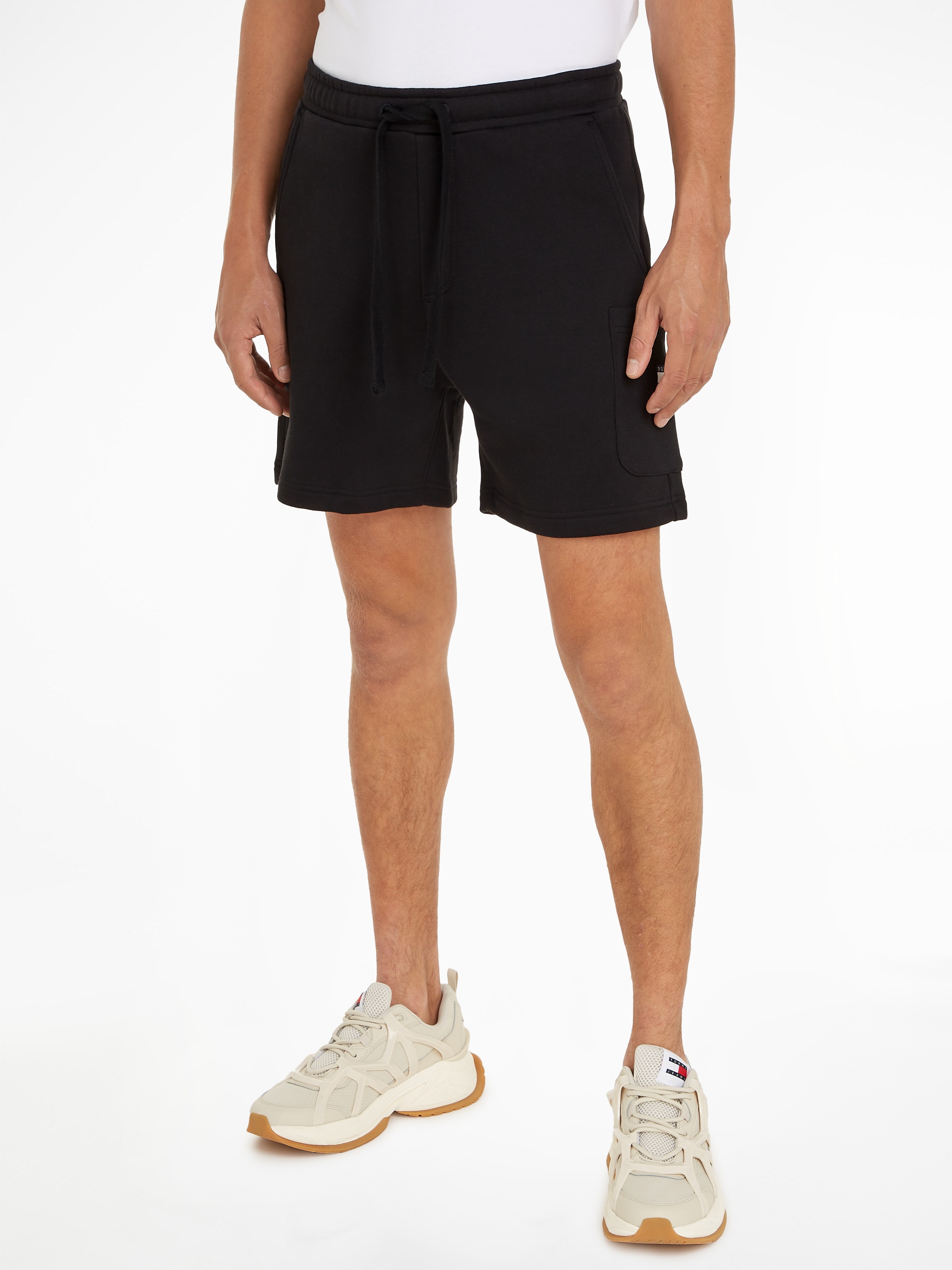 Tommy Jeans Cargoshorts "TJM BADGE CARGO SHORT", mit Seitentasche günstig online kaufen