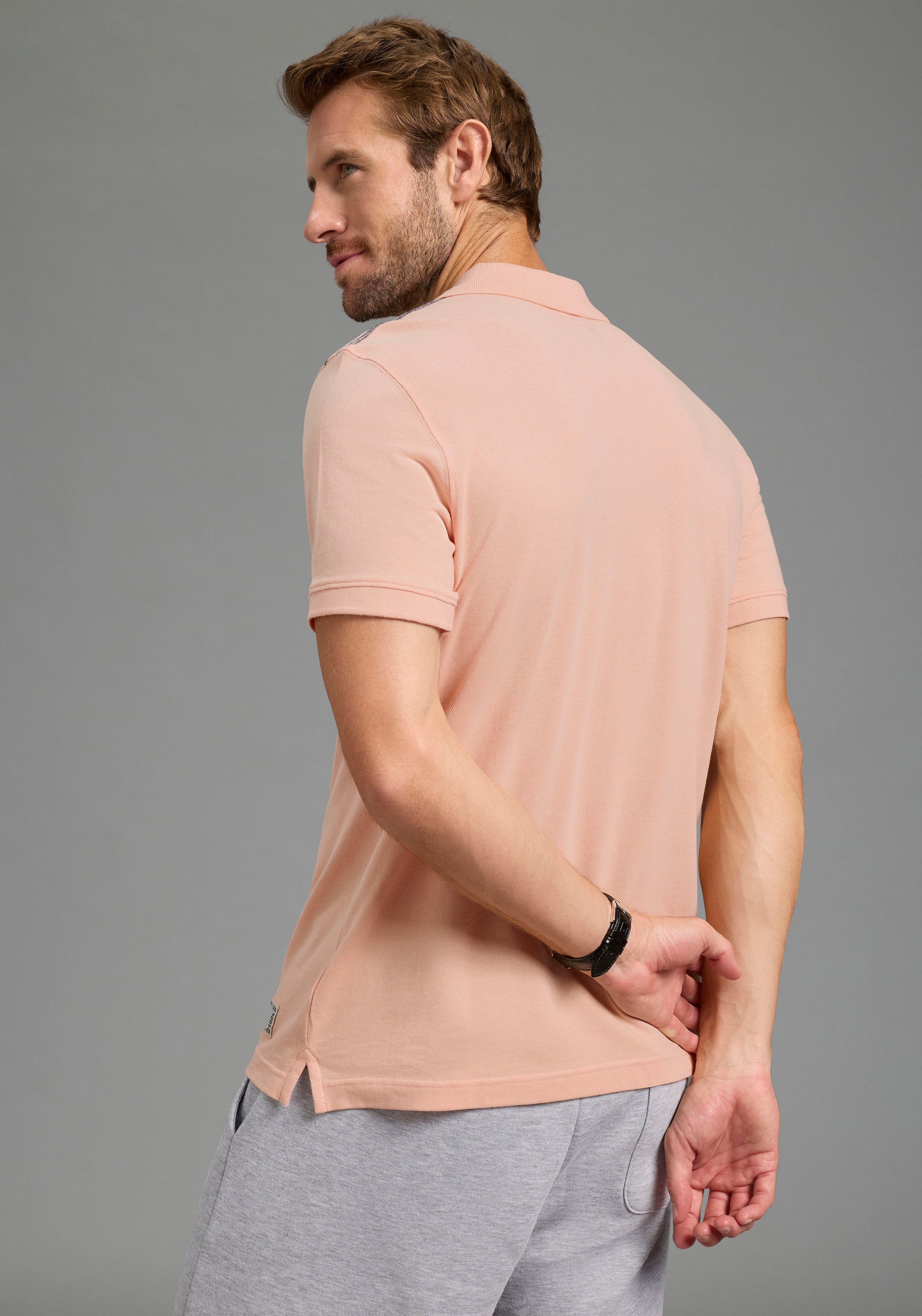 KangaROOS Poloshirt schmale Passform, mit Halbarm, aus Piqué-Material günstig online kaufen