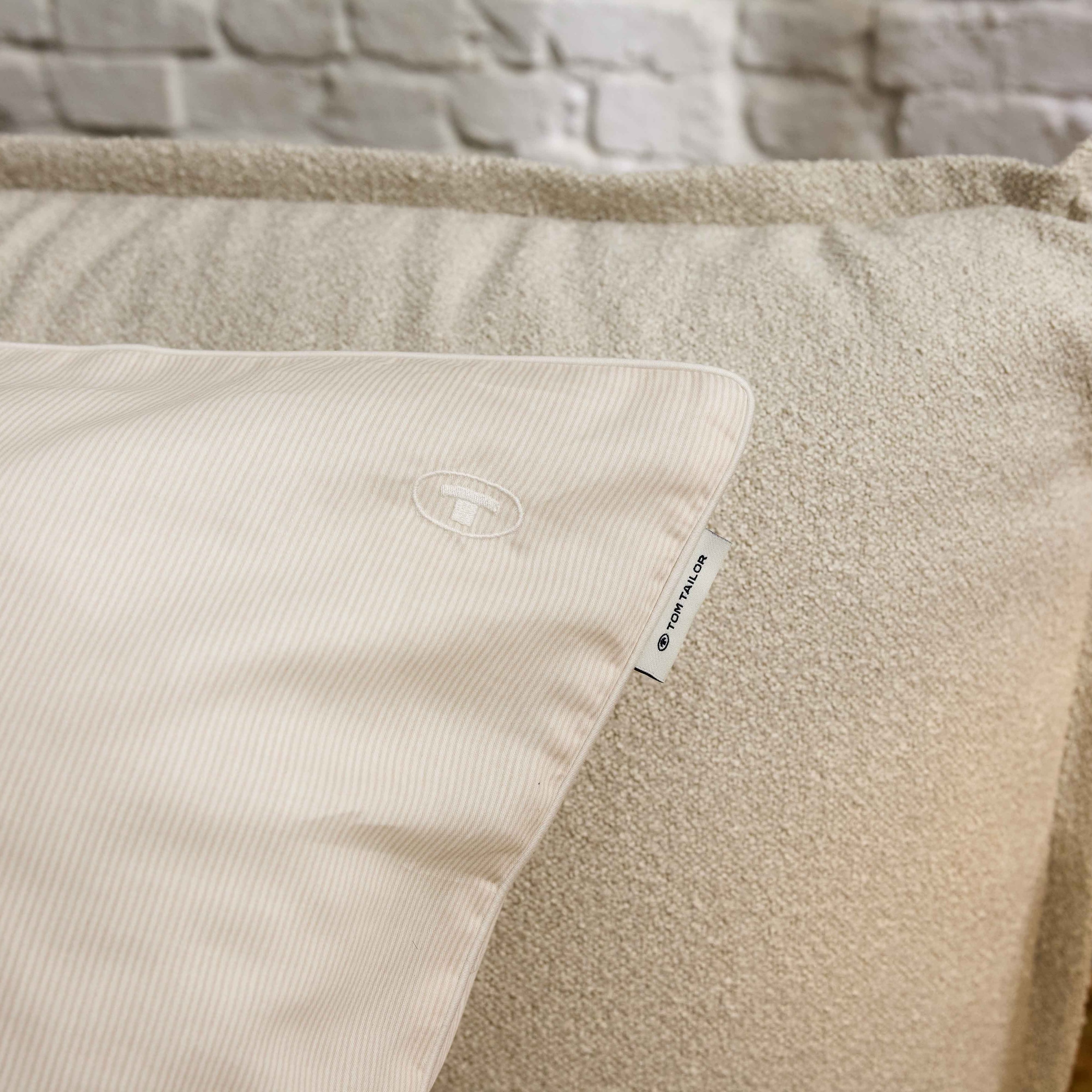 TOM TAILOR HOME Bettwäsche »FINE STRIPES« 2 new bedroom, gewebtes Label