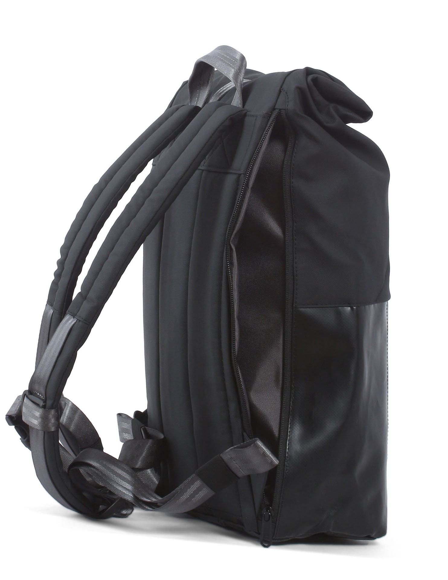 7clouds Laptoprucksack »Kira 7.1«, GRS (global recycling standard) zertifiziertes Material