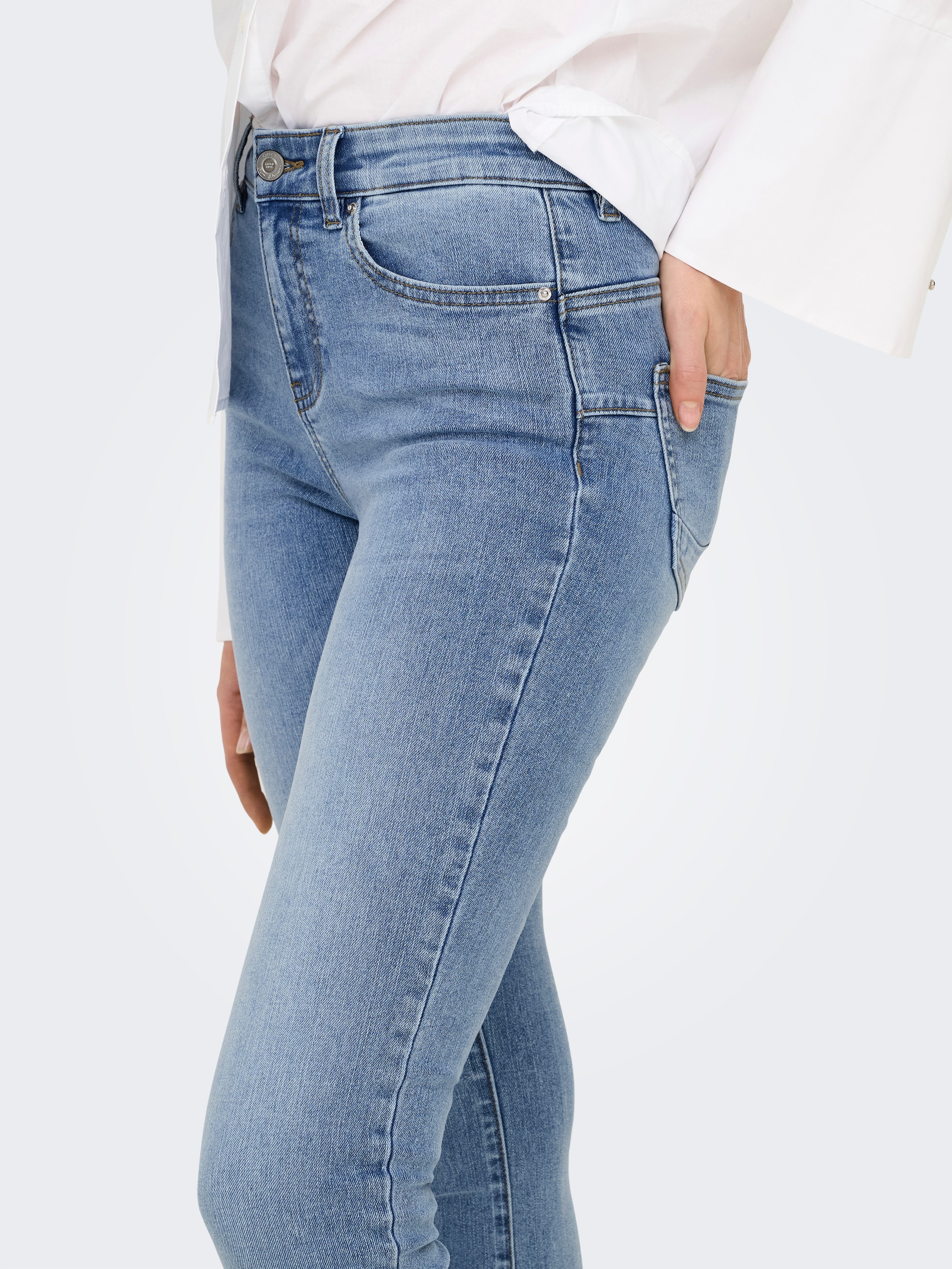 ONLY Skinny-fit-Jeans »ONLRINA MID WAIST PUSH UP SK BOX DNM«