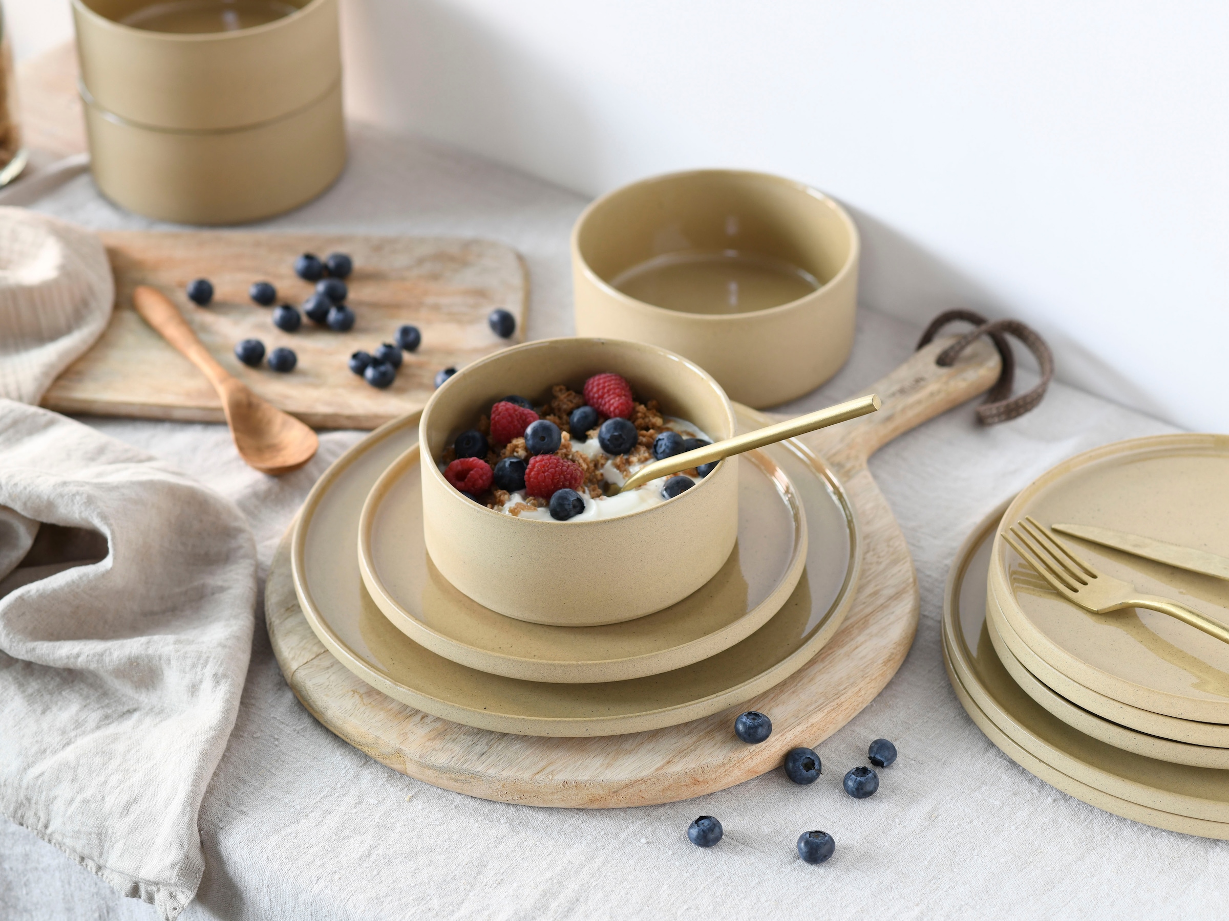 CreaTable Kombiservice »Futuro«, (Set, 8 tlg.), Service, je 2 Speiseteller, Dessertteller, Schalen, Kaffeebecher