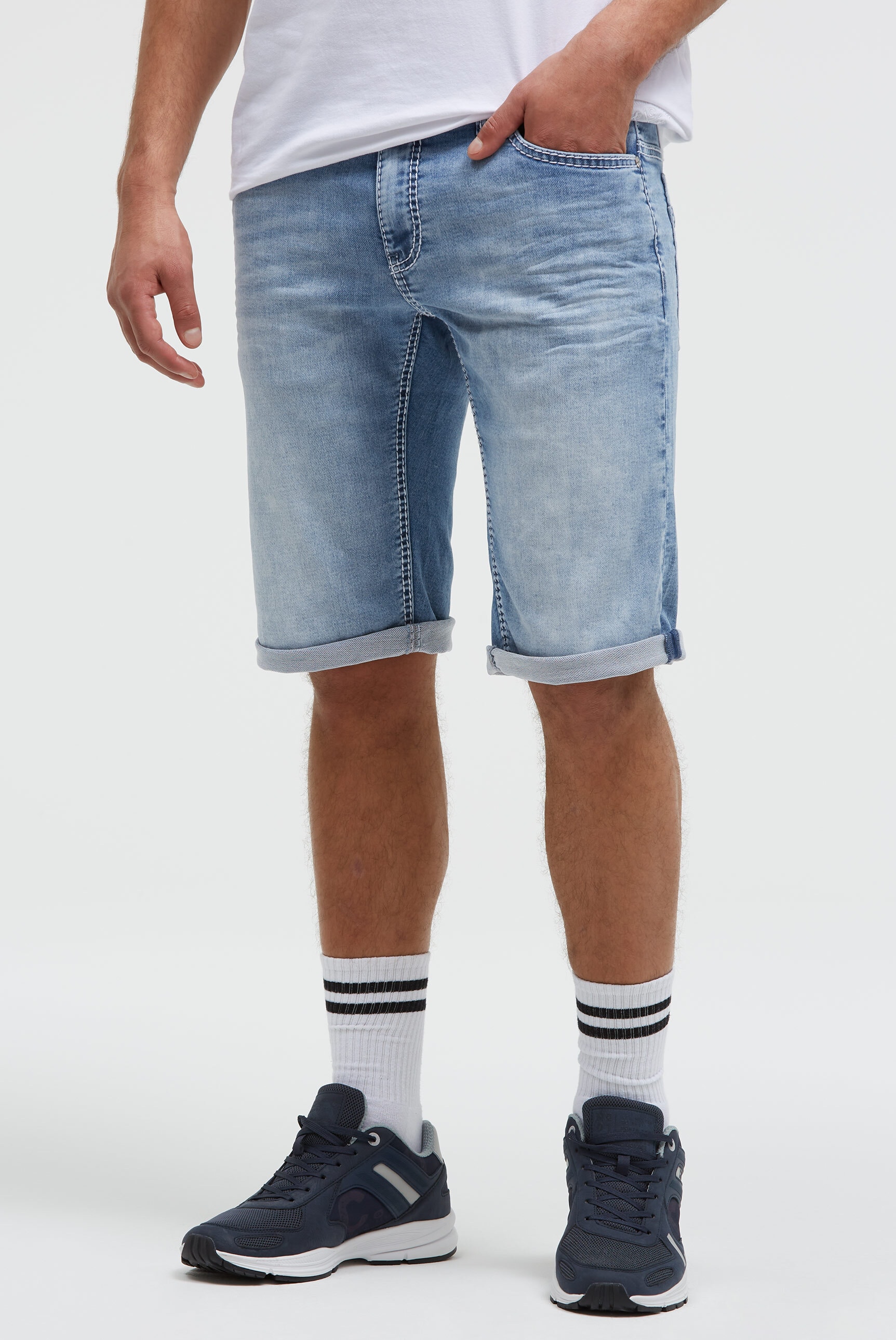 CAMP DAVID Jeansshorts mit Turn-Up Saum