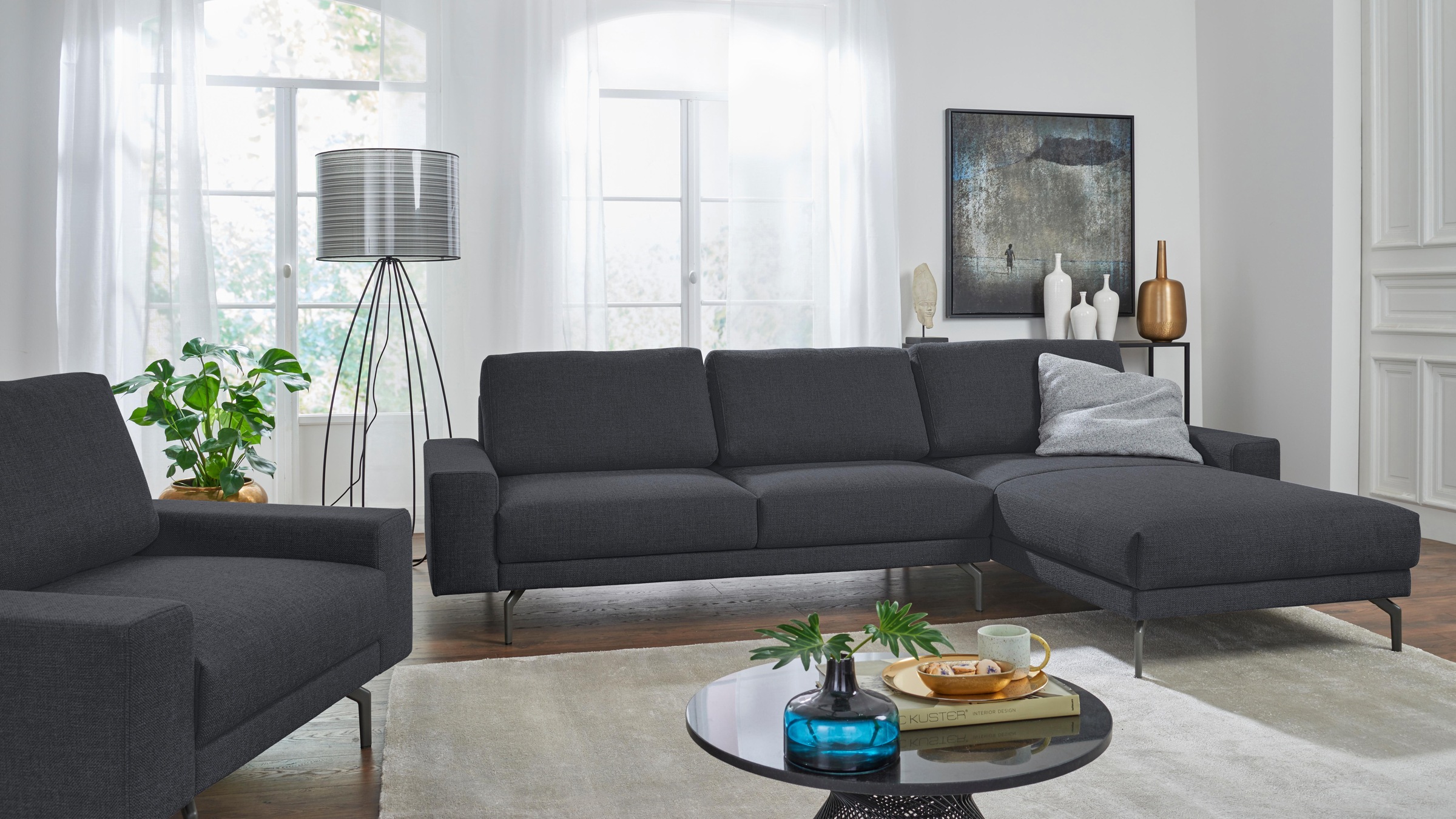Creation BY ROLF BENZ Ecksofa »CR.450, Designecksofa, Polsterecke, L-Form«, Armlehne breit und niedrig, Alugussfüße in umbragrau, Breite 294 cm