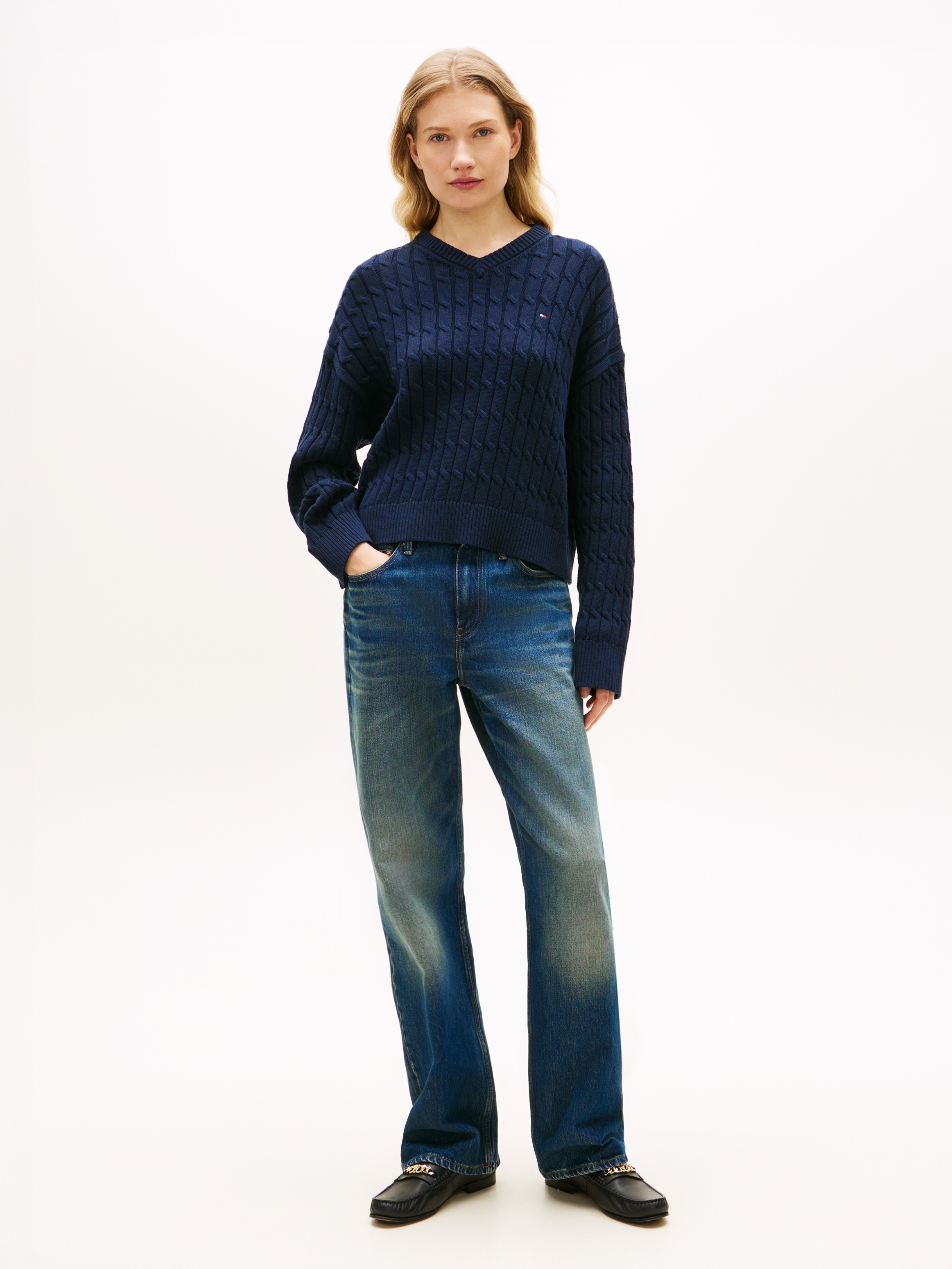 Tommy Hilfiger Strickpullover »CO CABLE MID GG RLX LS V-NK SWT« mit Zopfmuster