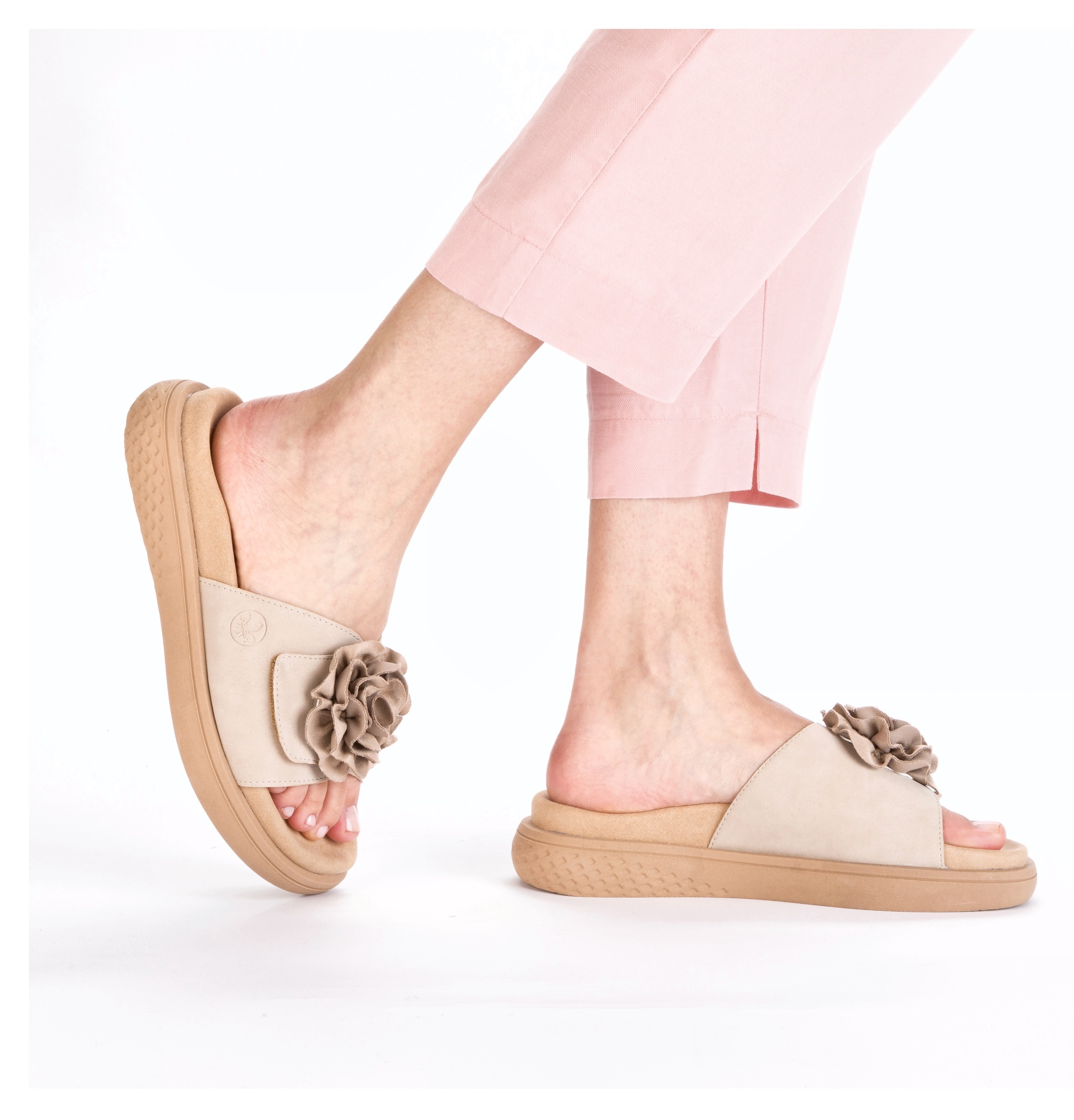 Thumbnail - Rieker Pantolette Sommerschuh, Hausschuh, Strandschuh mit bequemem Fußbett