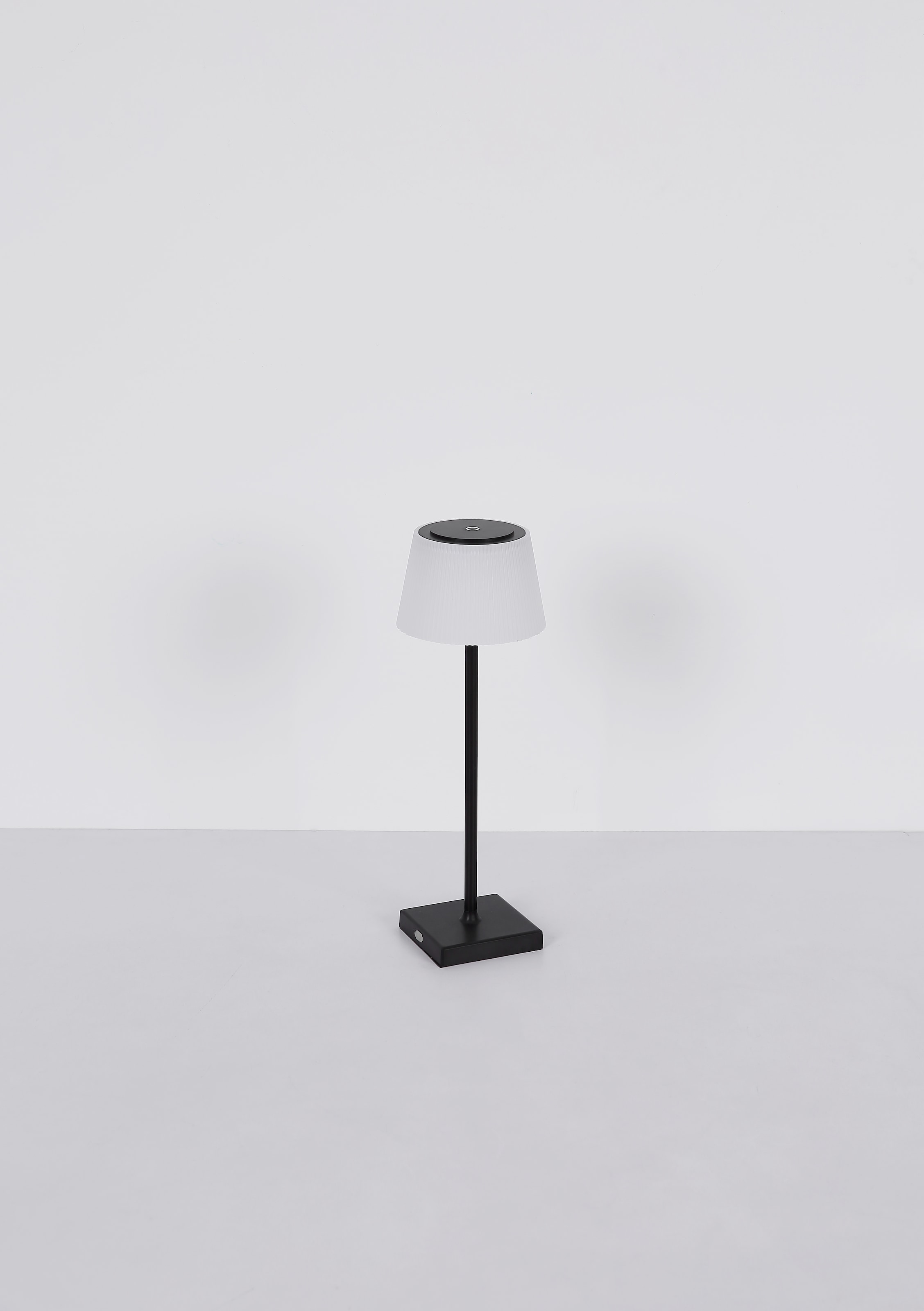 GLOBO LIGHTING Tischleuchte »GREGOIR« LED-Modul 1 Stk. warmweiß - kaltweiß Tischlampe Nachttischlampe Deko-Tischleuchte Schlafzimmer