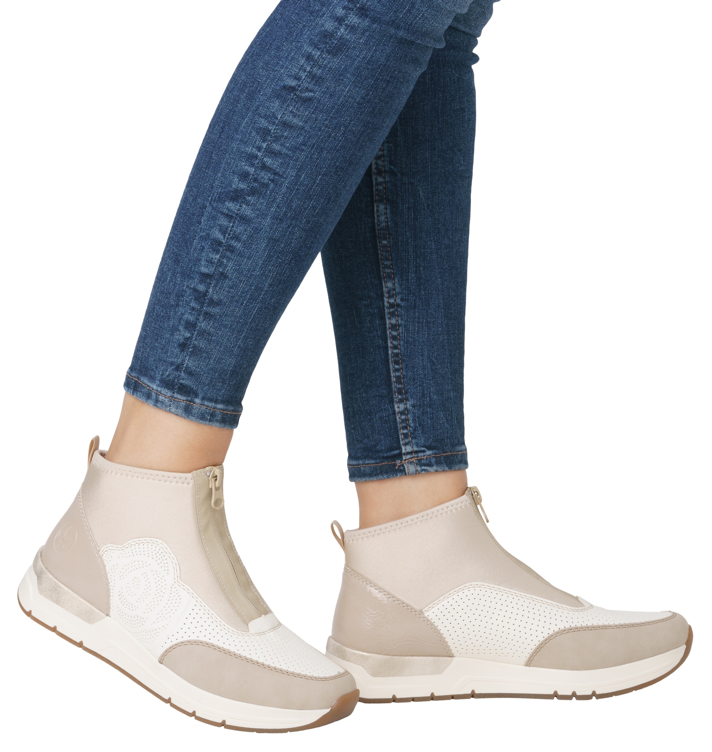 Rieker Keilsneaker, Stiefelette, Boots, Rosenprägung, mit Reißverschluss vorne