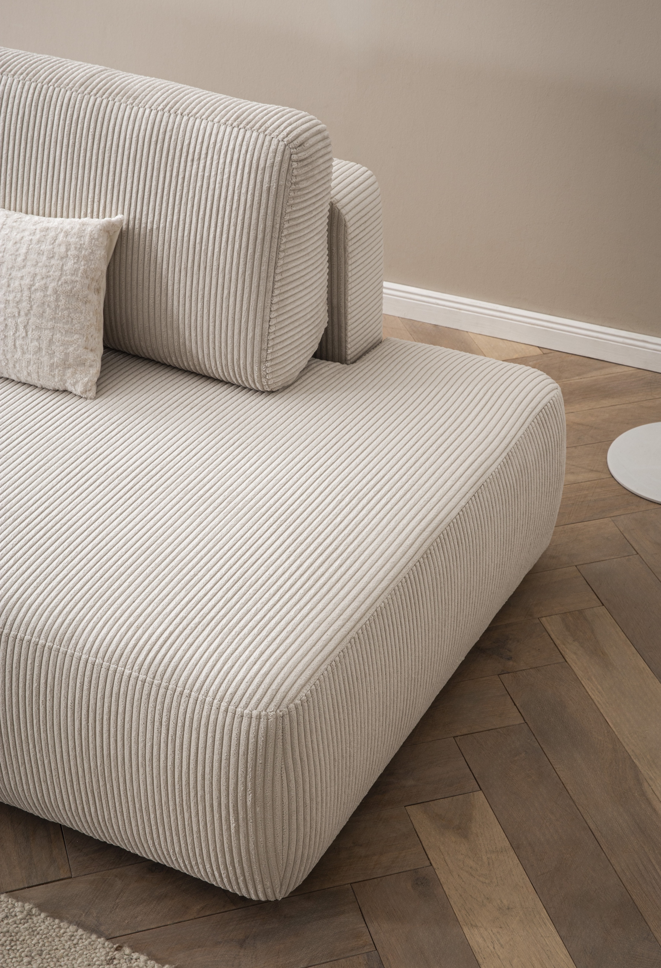 INOSIGN Ecksofa »TORGE, Schlafsofa Cord, Samtvelours u. Strukur fein, Couch in L-Form«, Schlaffunktion und Bettkasten, Liegefläche: 210x125 cm, neues Design