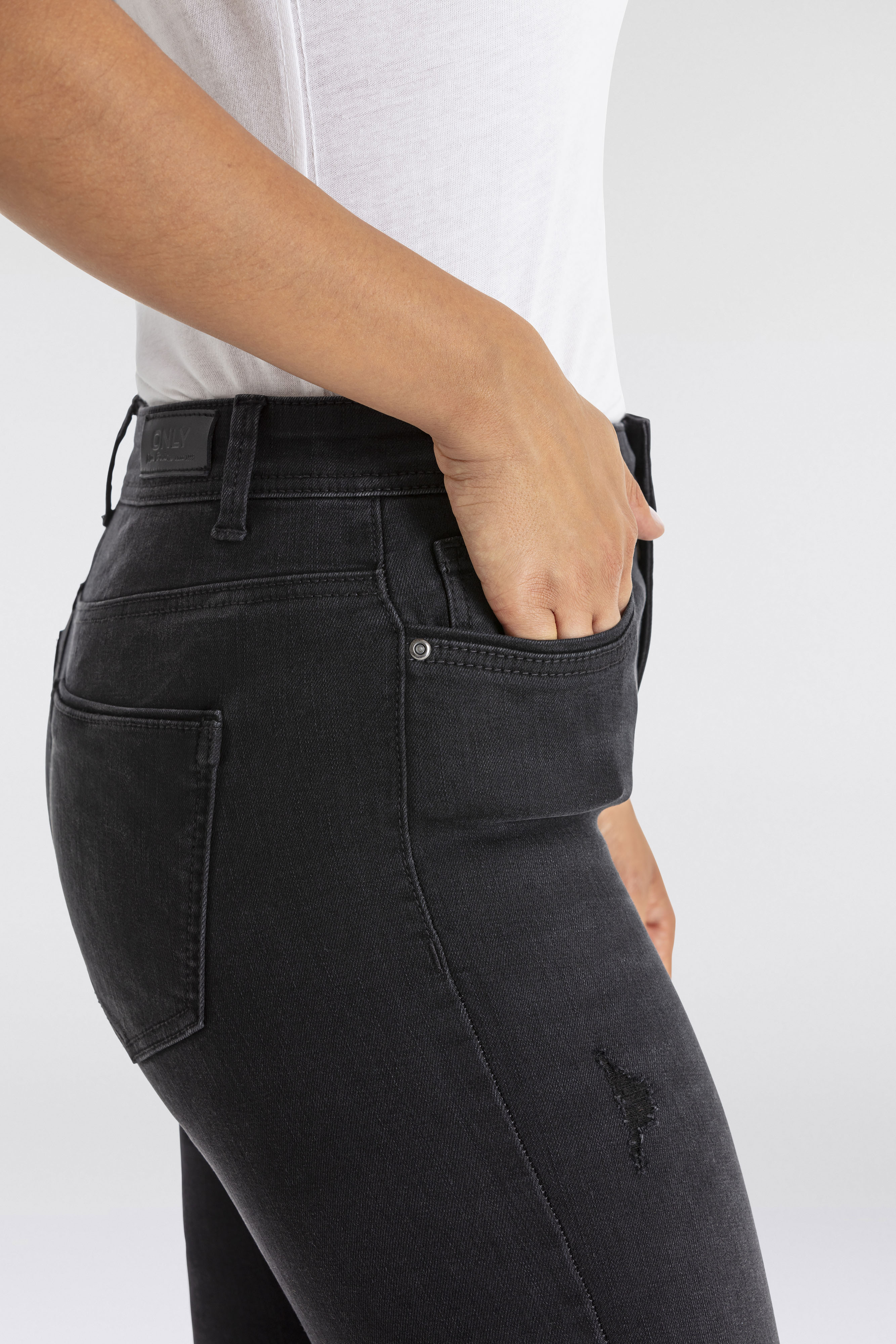 Thumbnail - ONLY Skinny-fit-Jeans "ONLWOW – Skinny-Jeans mit Stretch für schlanke Silhouette" modisch, Denim, skinny fit, Materialmi...