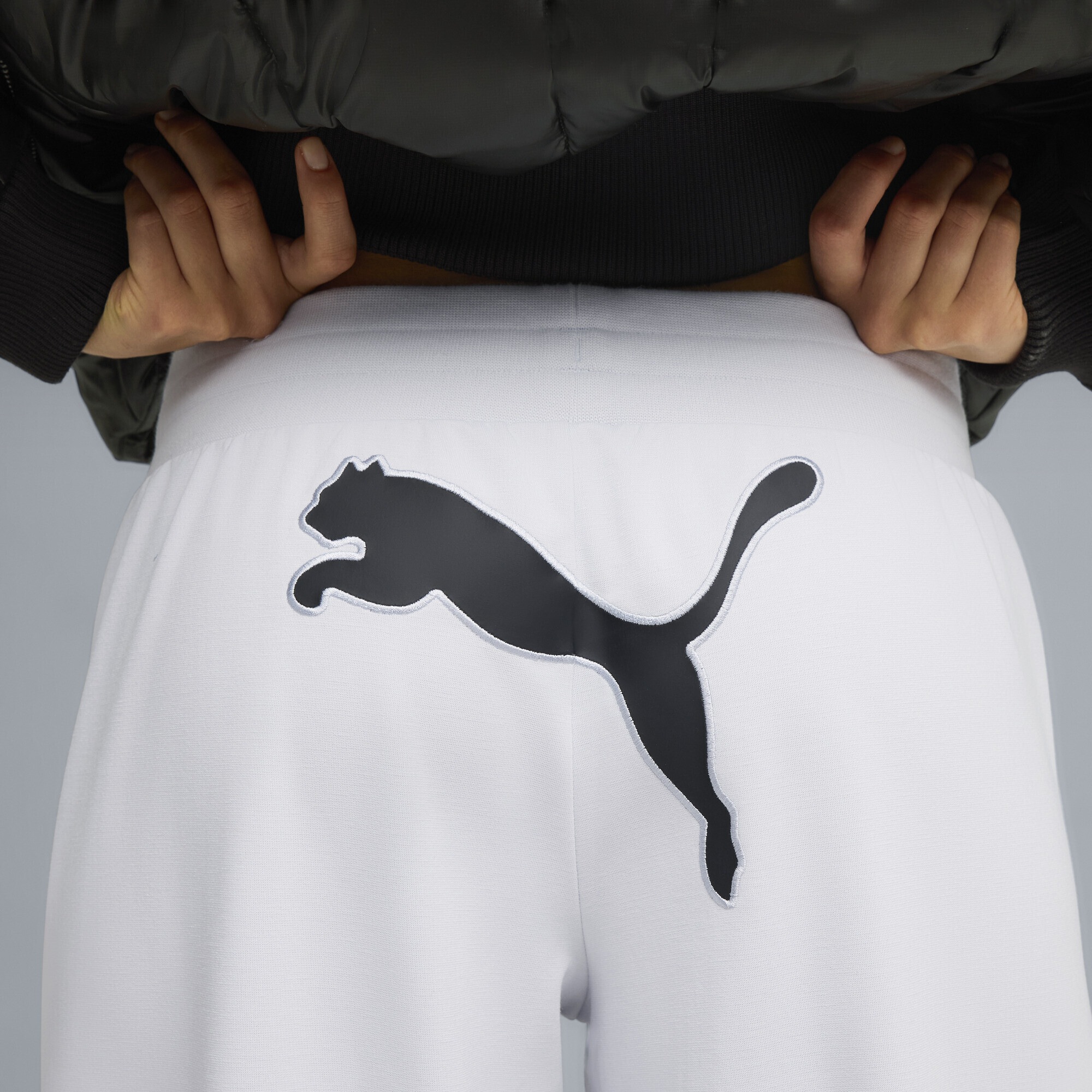 Thumbnail - PUMA Sporthose "FUTURE.PUMA.ARCHIVE Low Rise Relaxed Hose Damen"