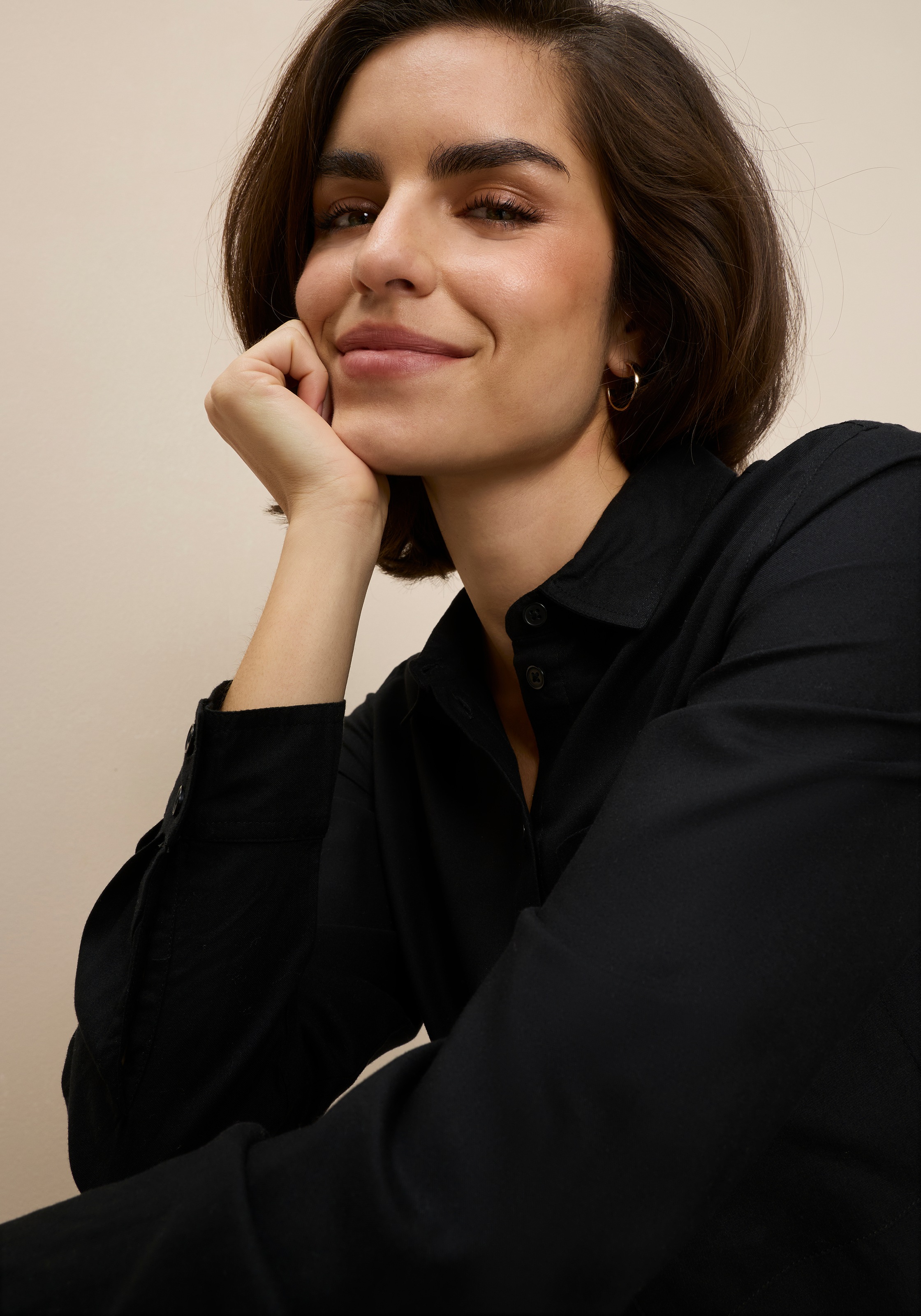 Thumbnail - Tamaris Hemdbluse im Oversize-Look mit Taschen