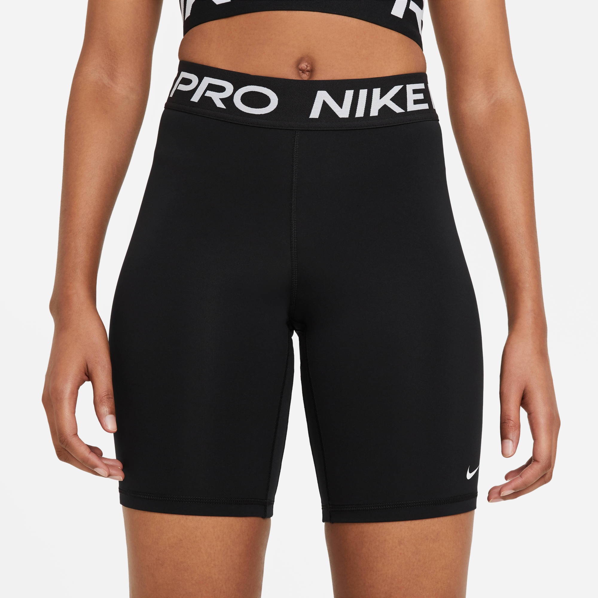 Nike Shorts "W NP 365 SHORT 8IN" aus Polyester, mit Dri-FIT-Technologie, en günstig online kaufen
