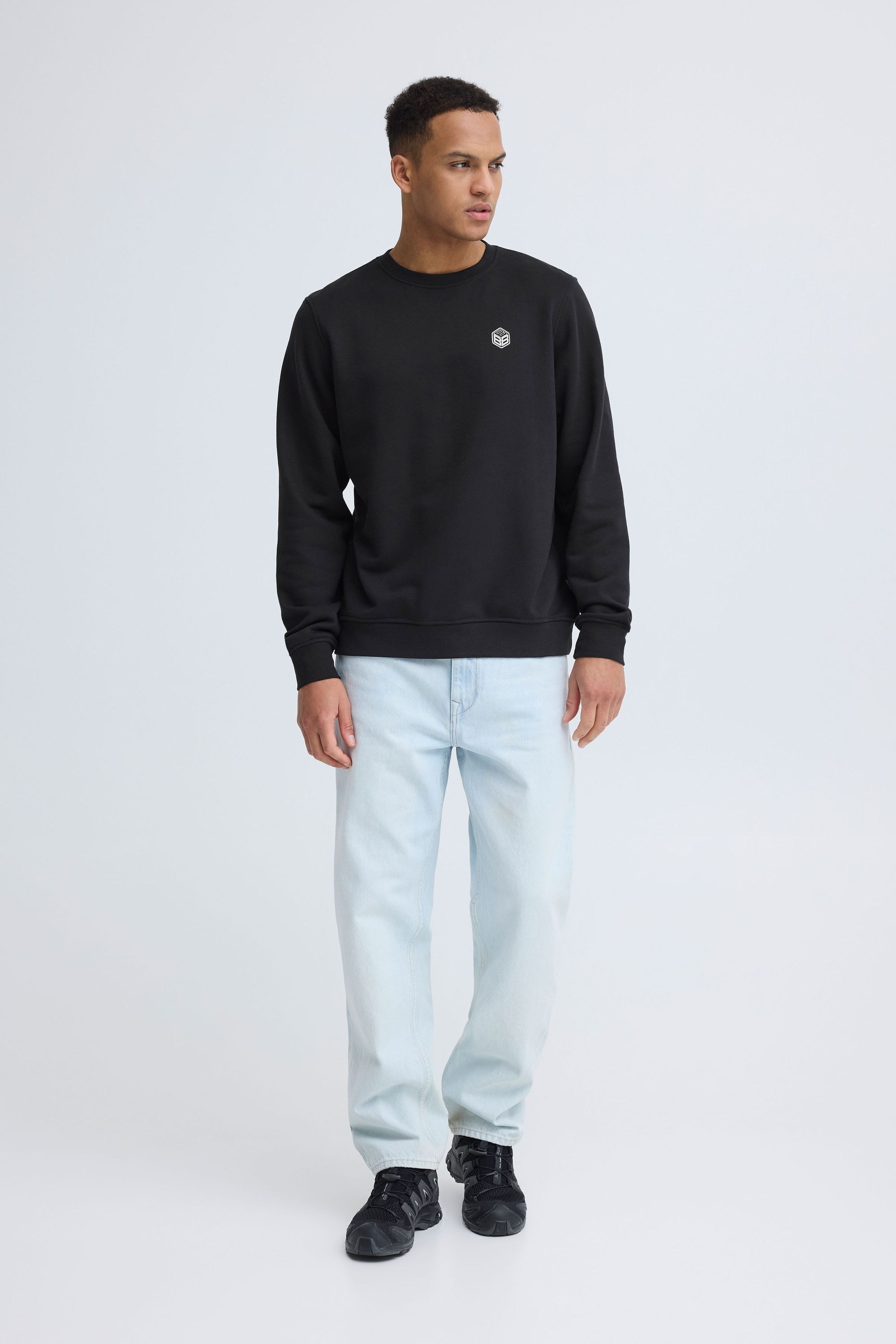 Blend Rundhalspullover »BHKerry« Bequemer Sweat-Pullover mit Backprint