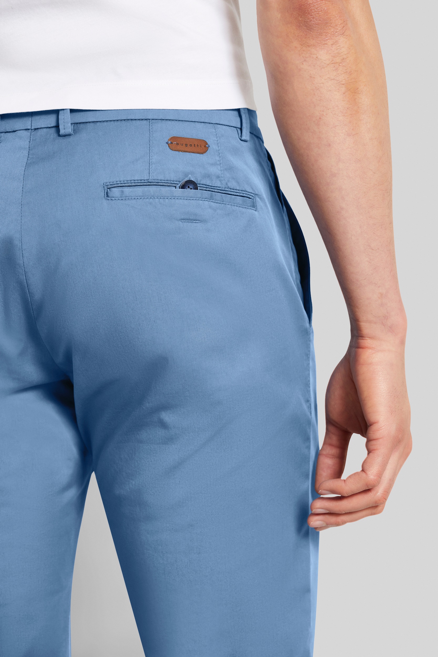 bugatti Chinohose, mit Elasthananteil