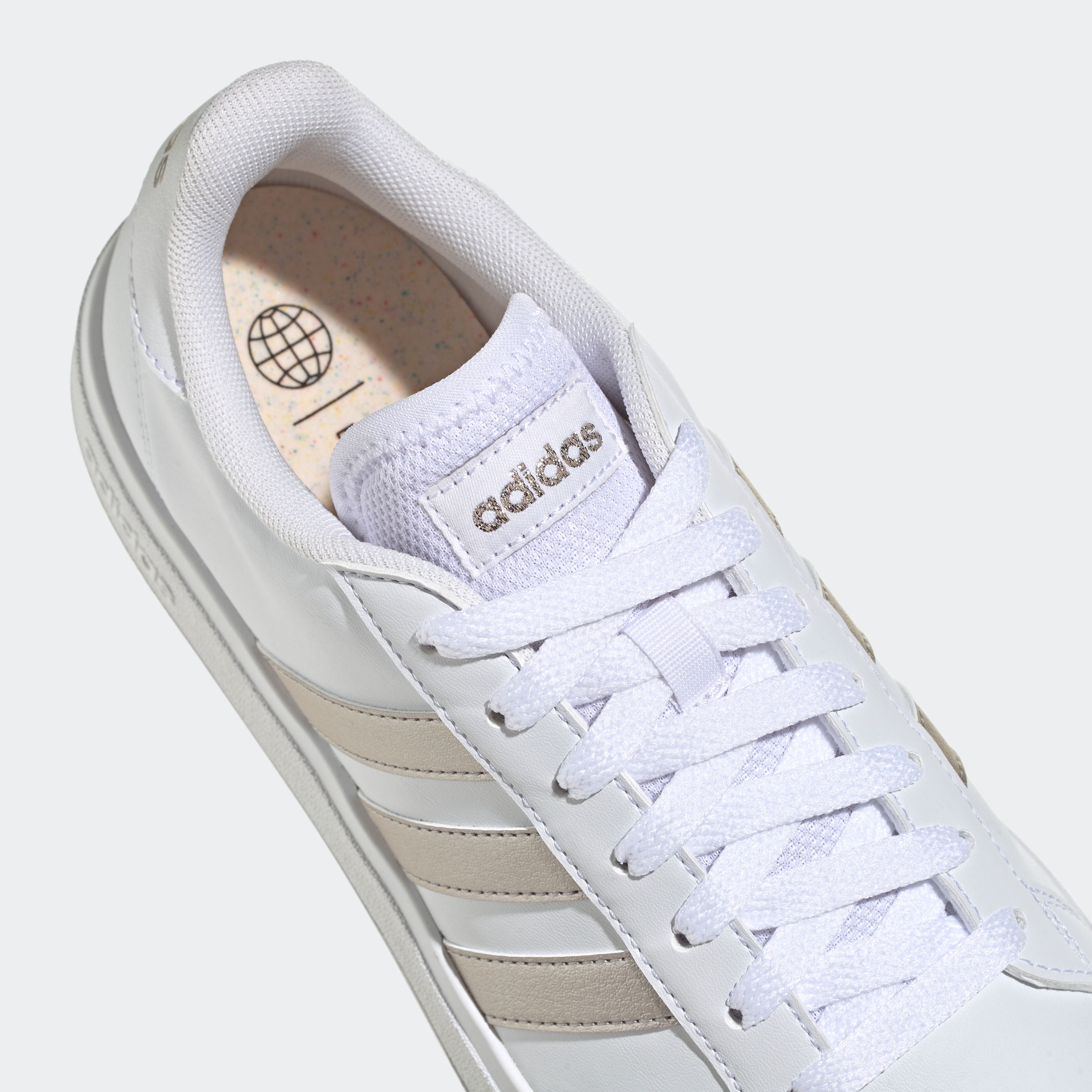 adidas Sportswear Sneaker »GRAND COURT TD LIFESTYLE COURT CASUAL«, Design auf den Spuren des adidas Superstar