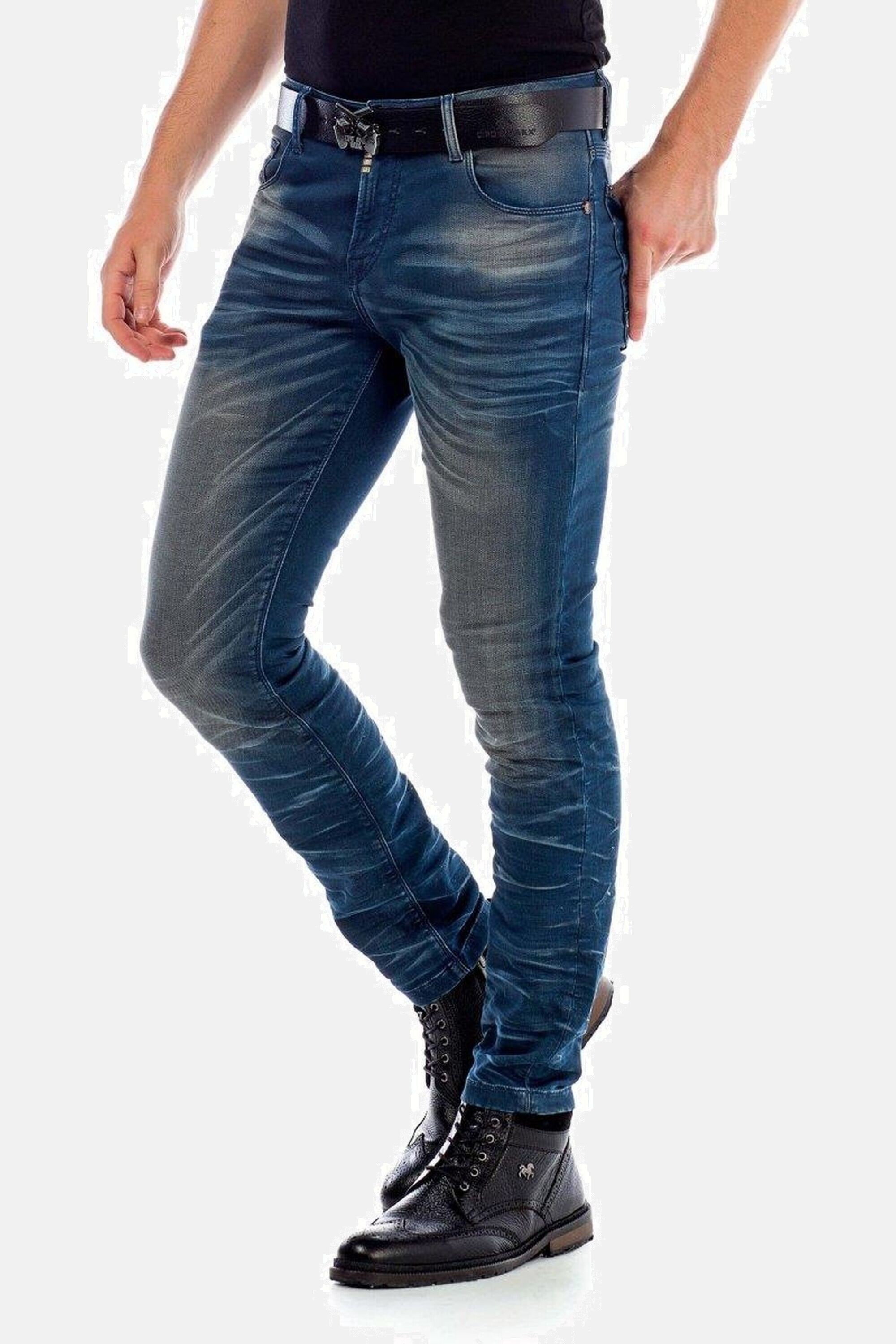 Cipo & Baxx 5-Pocket-Jeans »Jeans«, mit schöner Waschung, CD492