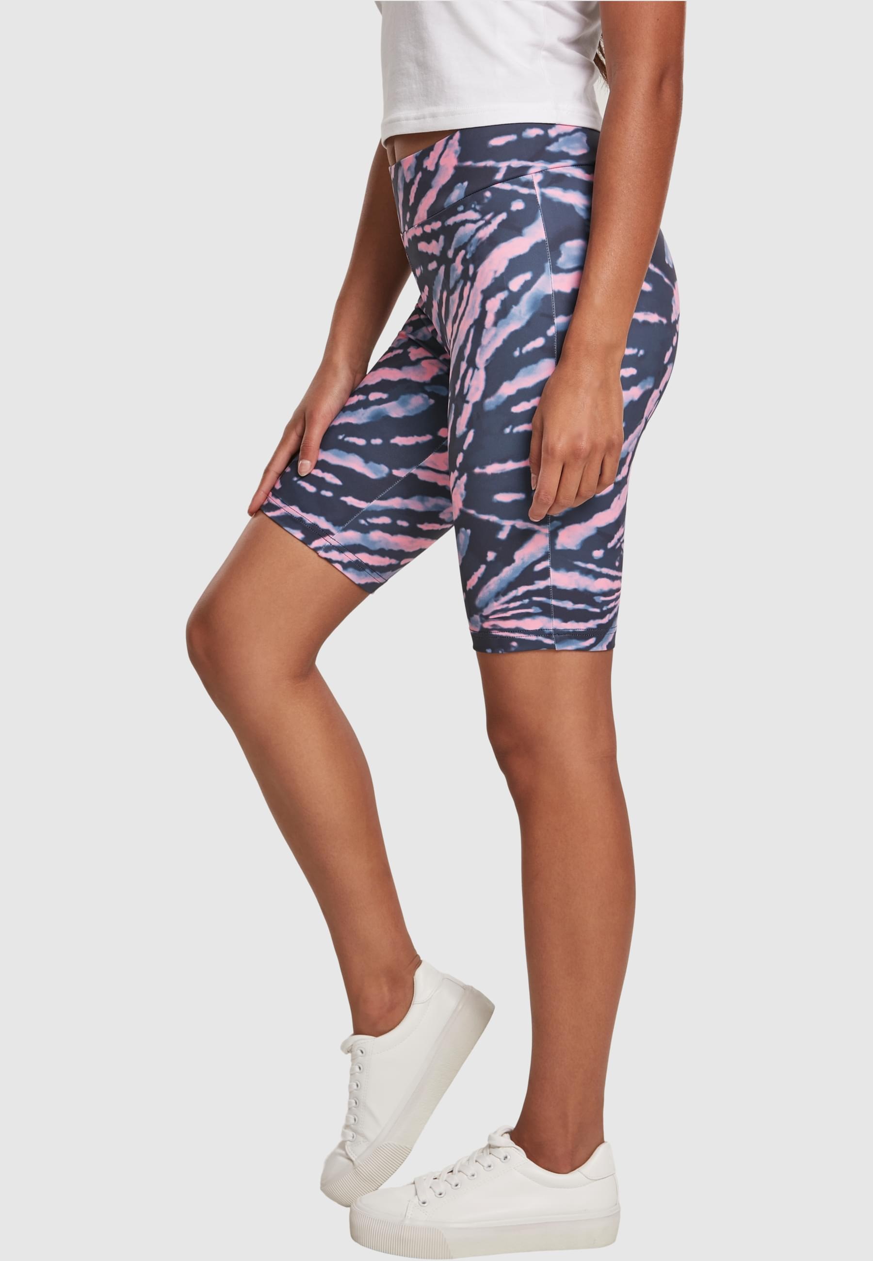 URBAN CLASSICS Stoffhose »Urban Classics Damen Ladies Tie Dye Cycling Shorts«, (1 tlg.)