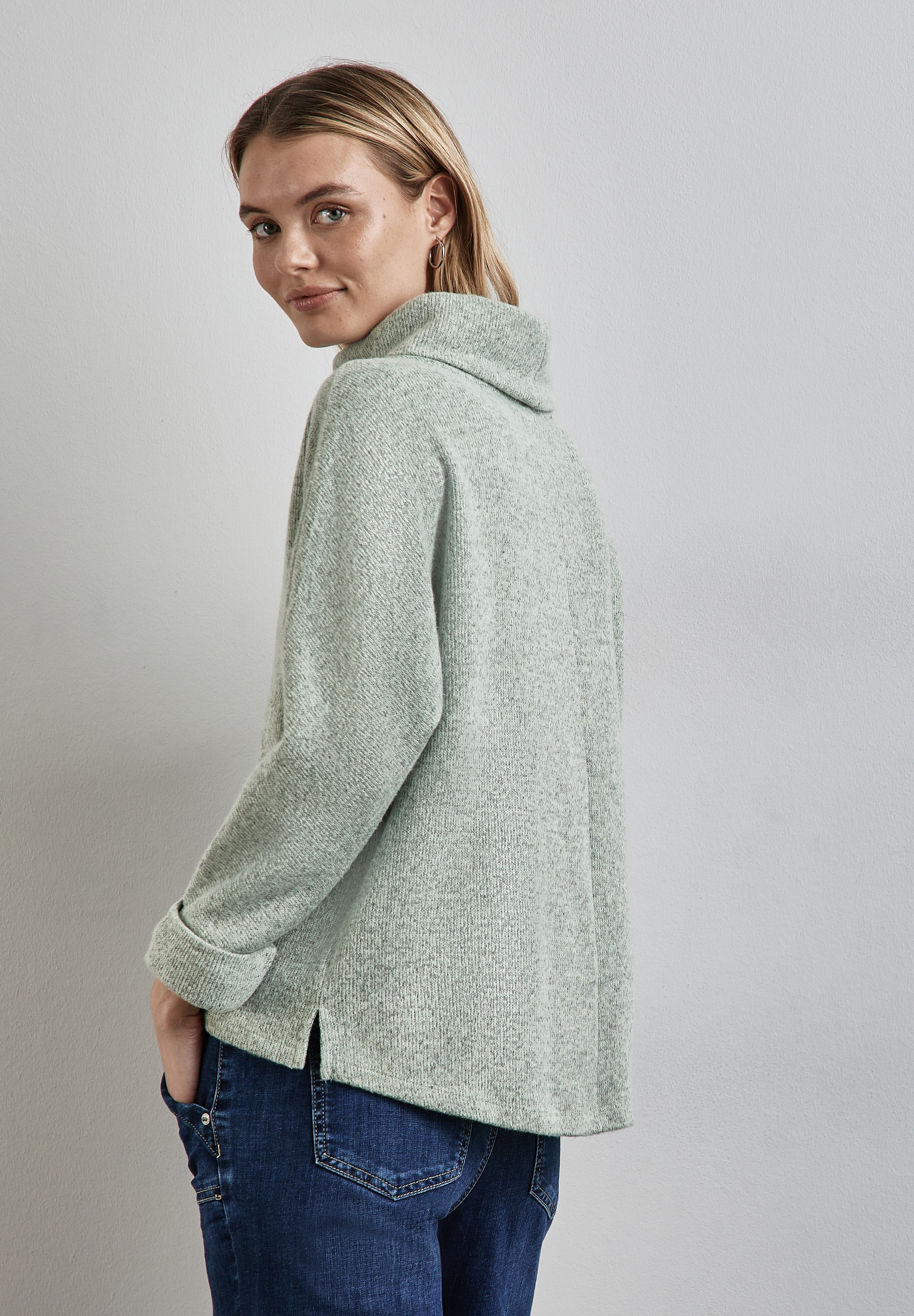 STREET ONE Langarmshirt, im angenehmen Materialmix