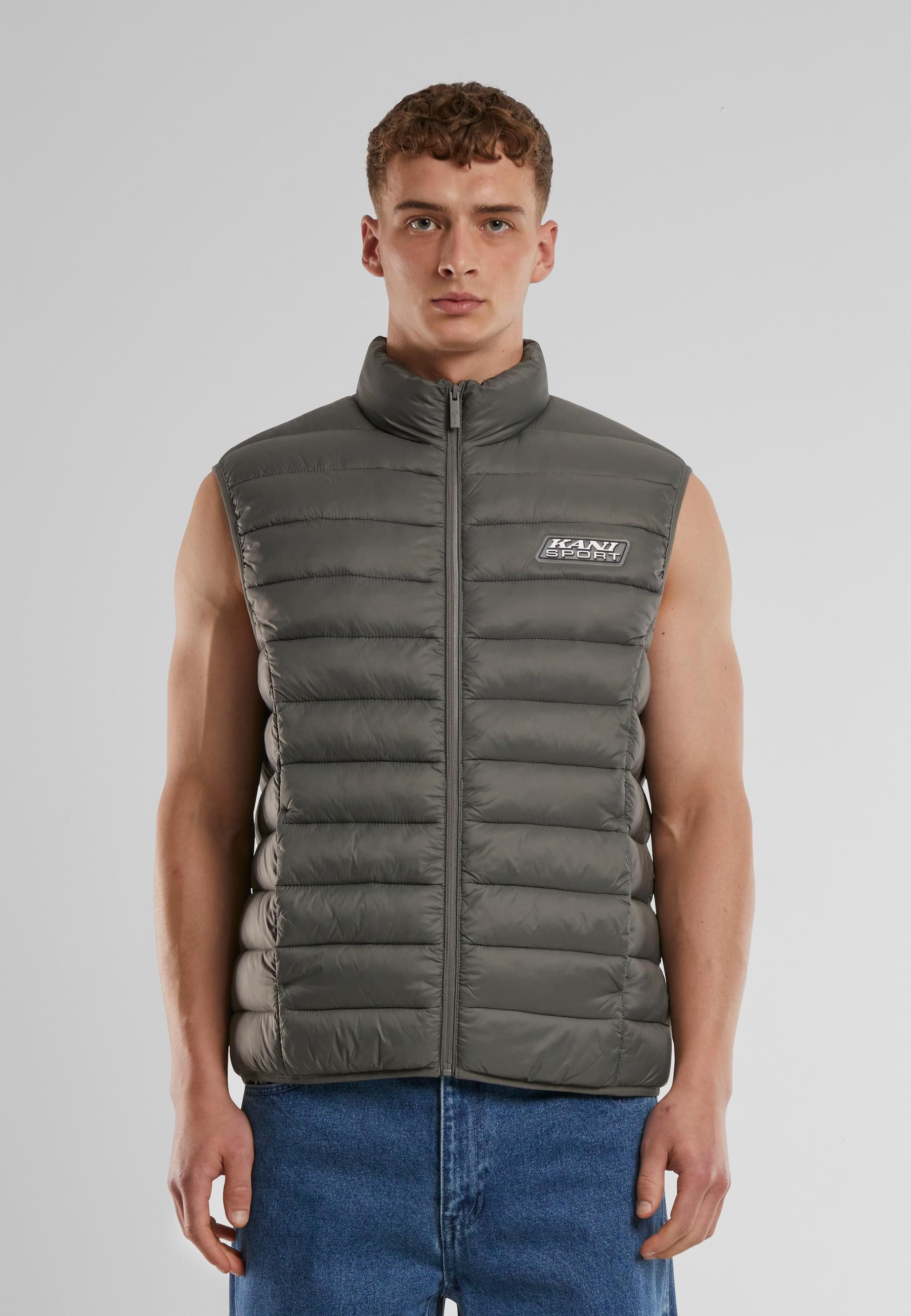 Karl Kani Steppweste »Karl Kani Karl Kani Sport Patch Light Puffer Vest«, (1 tlg.)