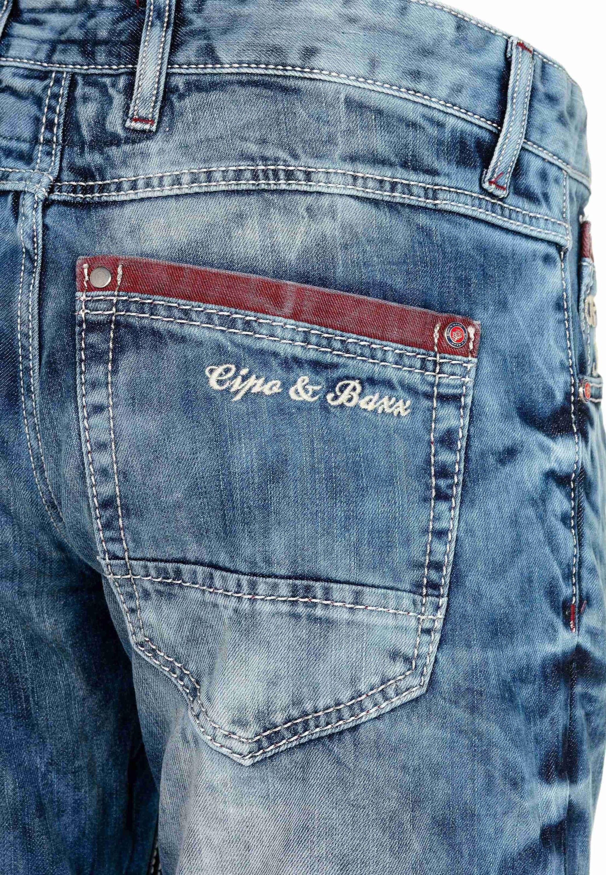 Cipo & Baxx Röhrenjeans »Jeans«, im Used-Look, CD-520