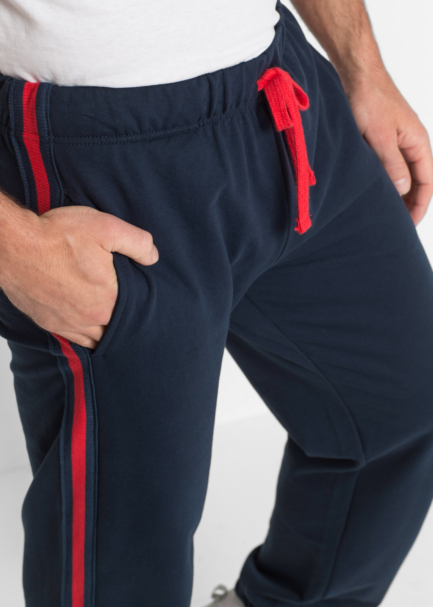 Thumbnail - bonprix Jogginghose aus Baumwolle und Polyester, mit vollelastischem Bund, Regular Fit
