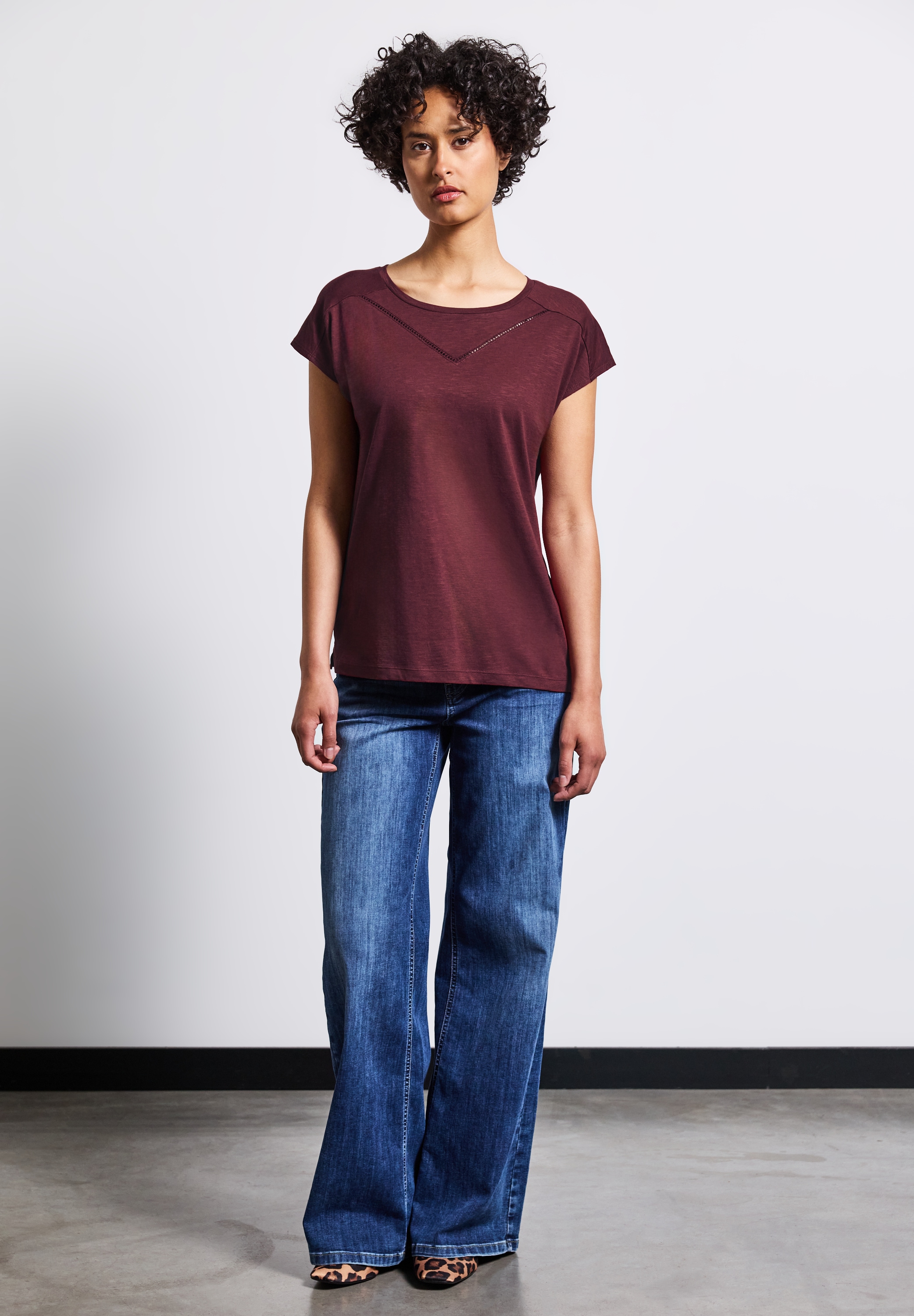 STREET ONE T-Shirt, mit Schlitz am Saum