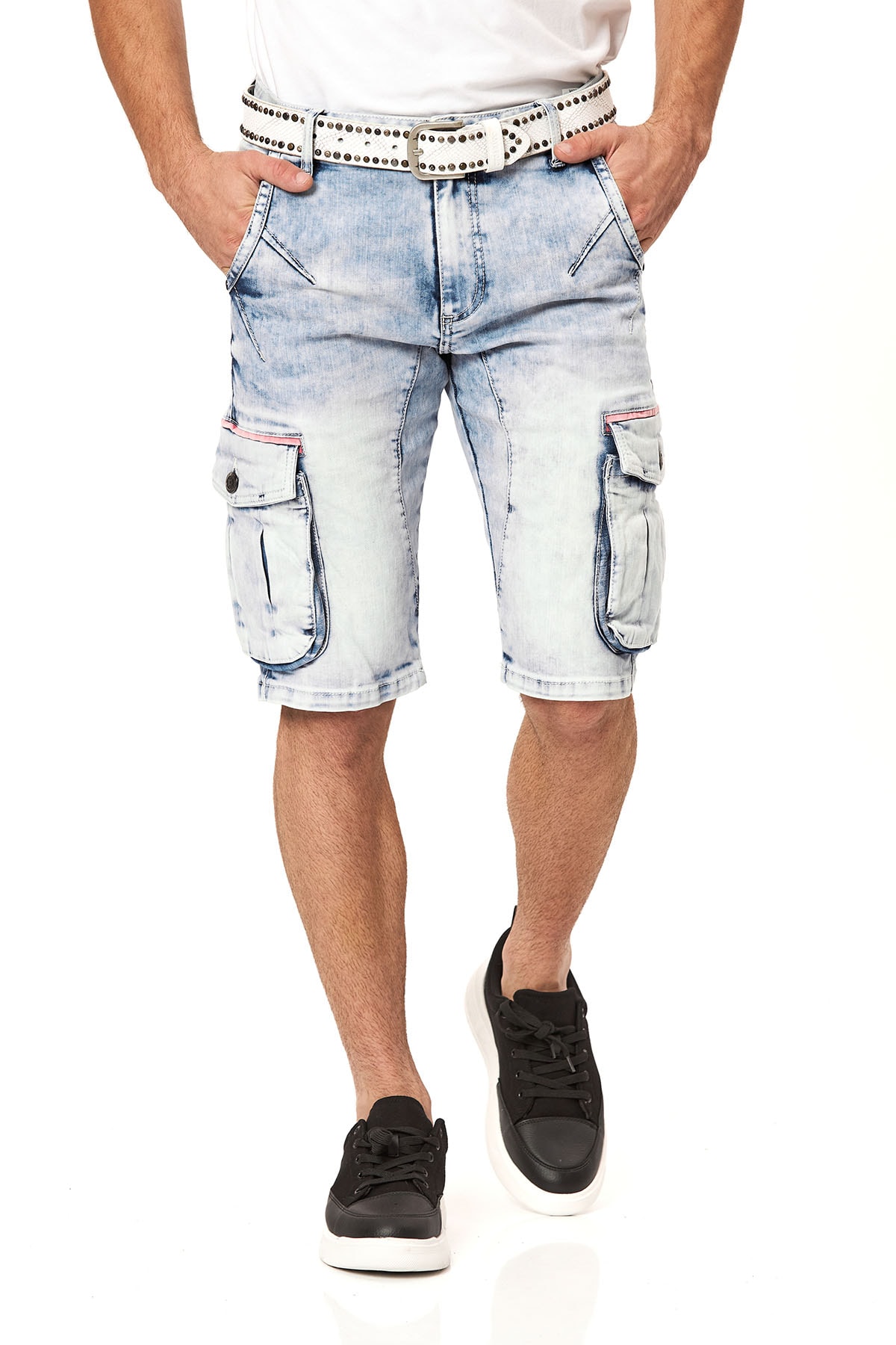 Cipo & Baxx Jeansshorts Baumwollmischung, regular fit