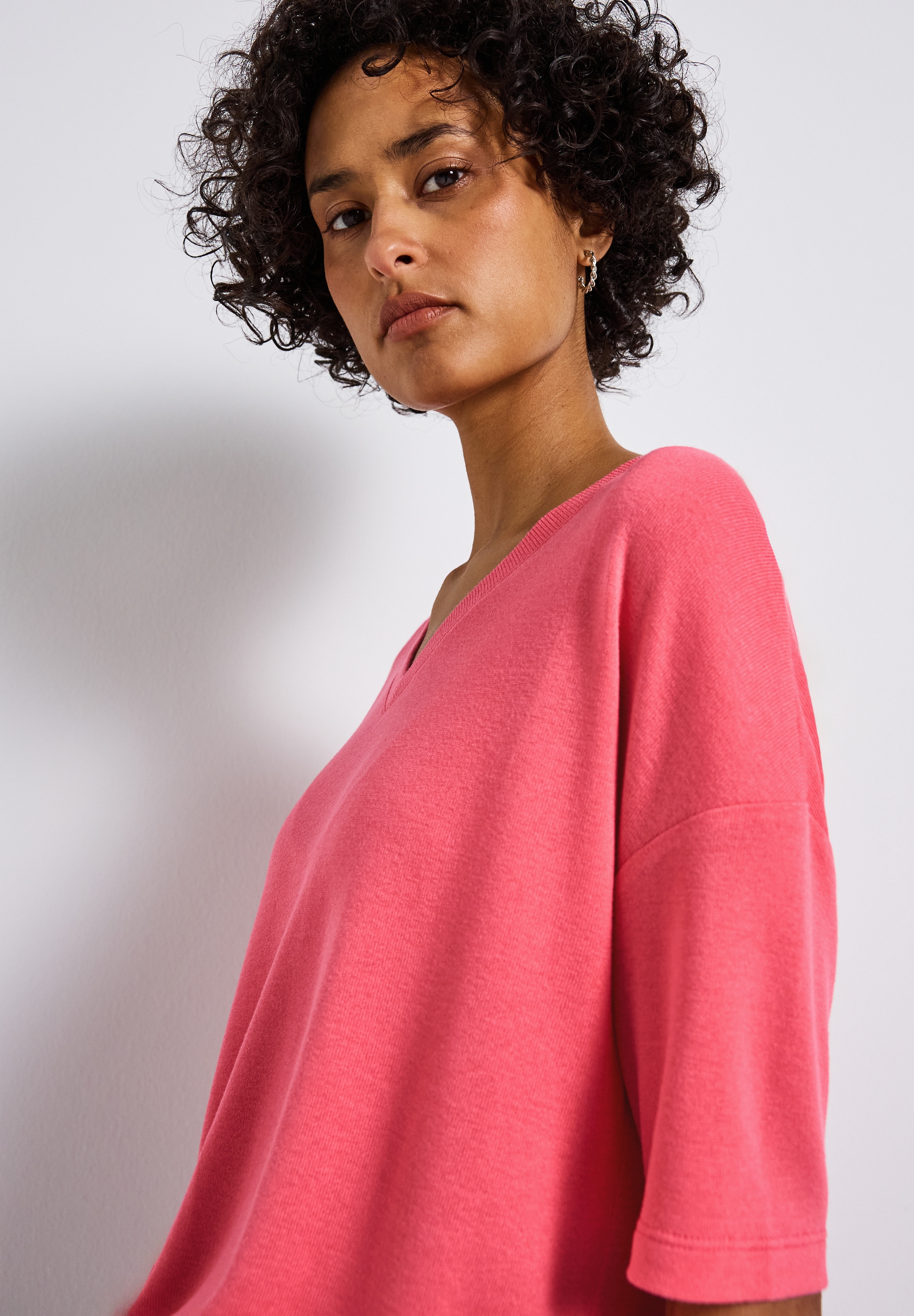 STREET ONE T-Shirt, mit V-Ausschnitt und im Strick-Look