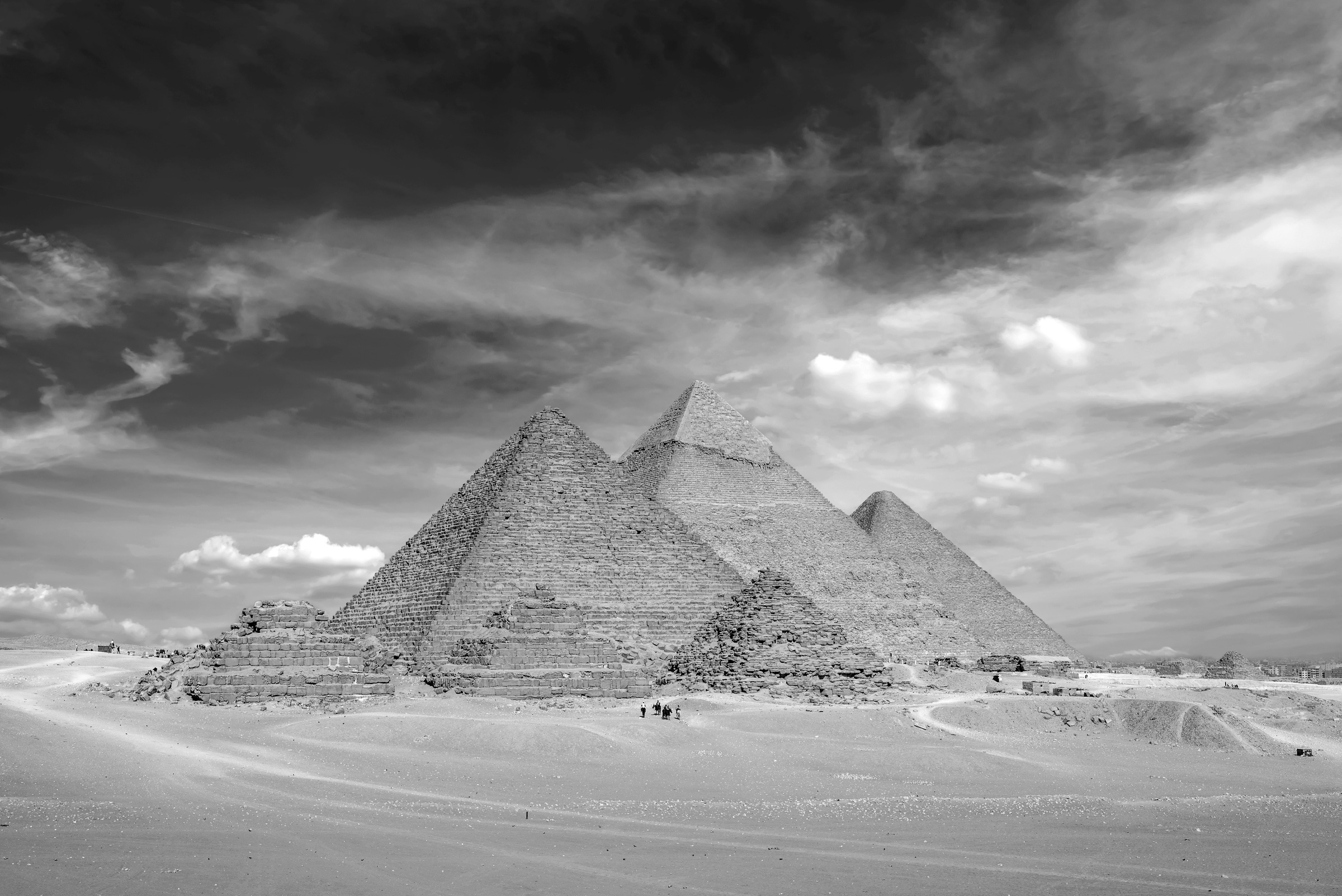 Papermoon Fototapete »Pyramiden Schwarz & Weiß«
