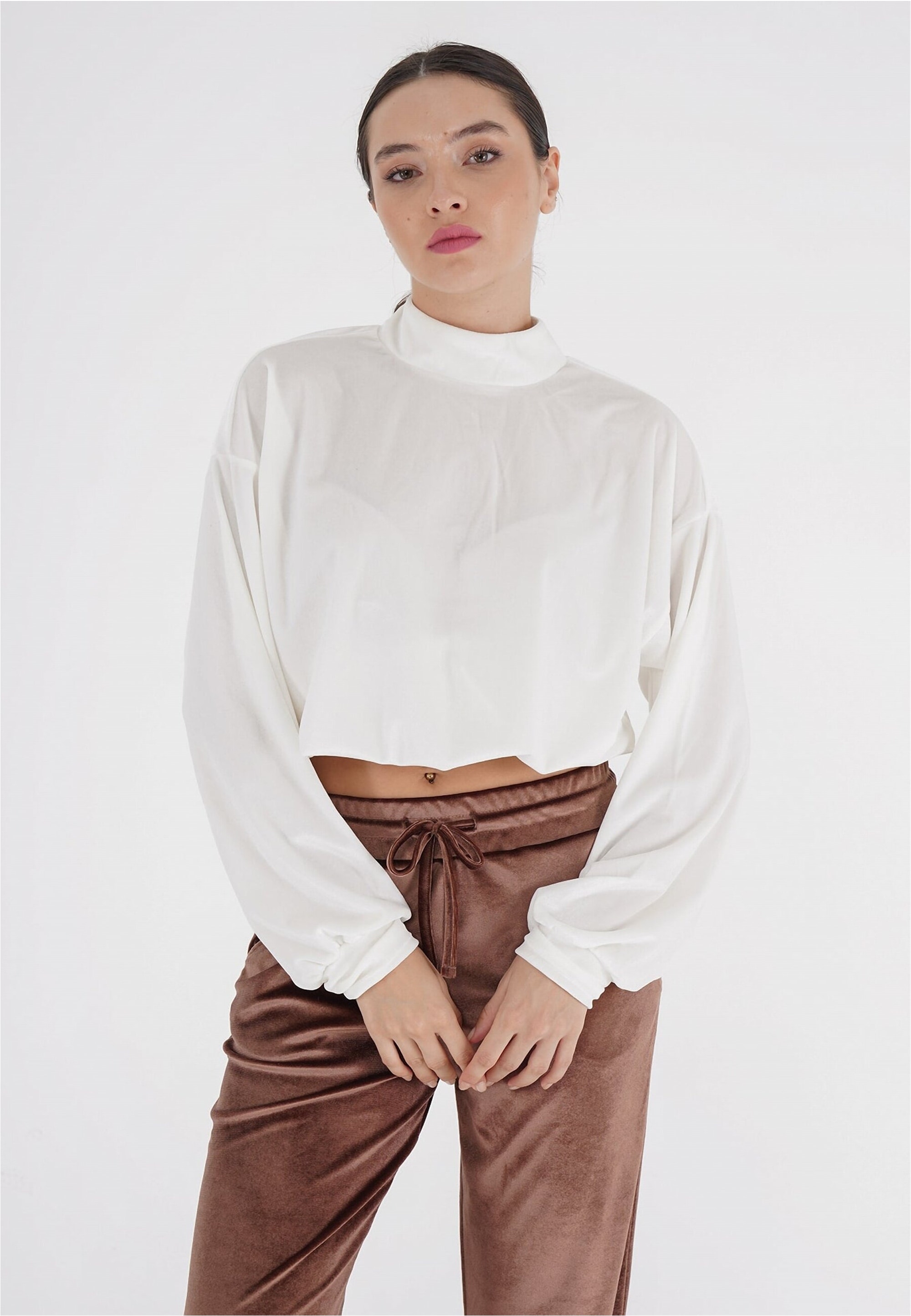 freshlions Klassische Bluse "Remy" 1 mit Knopfleiste im Nacken