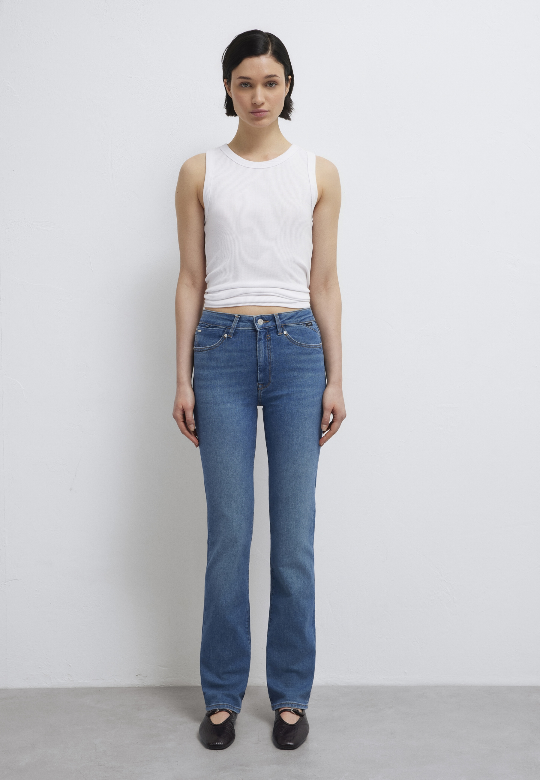 Mavi Straight-Jeans »KENDRA« gerde Form