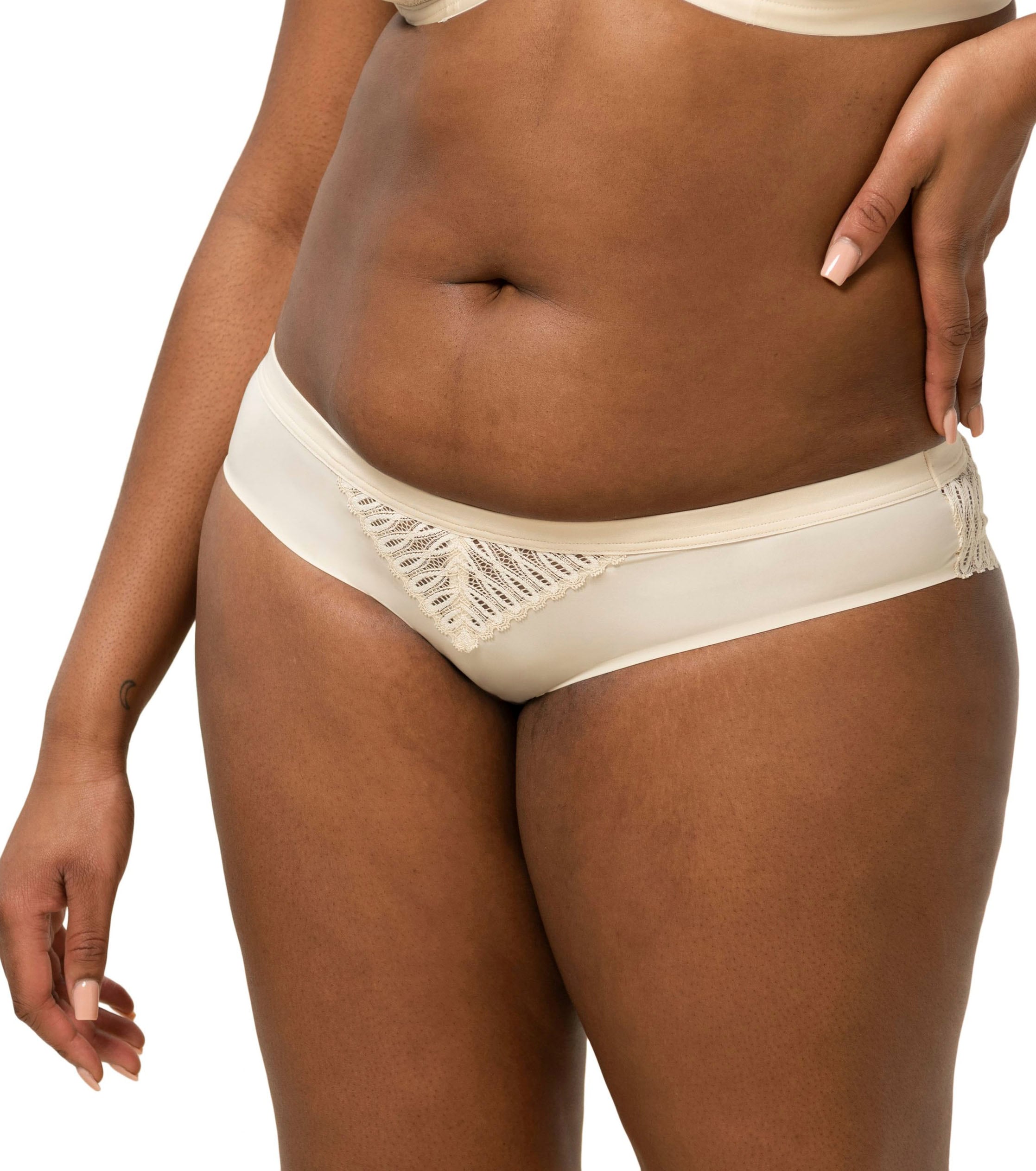 Triumph Brasilslip »Aura Spotlight Brazilian«, Spitzendetails, nahtlose Verarbeitung der Beinöffnungen