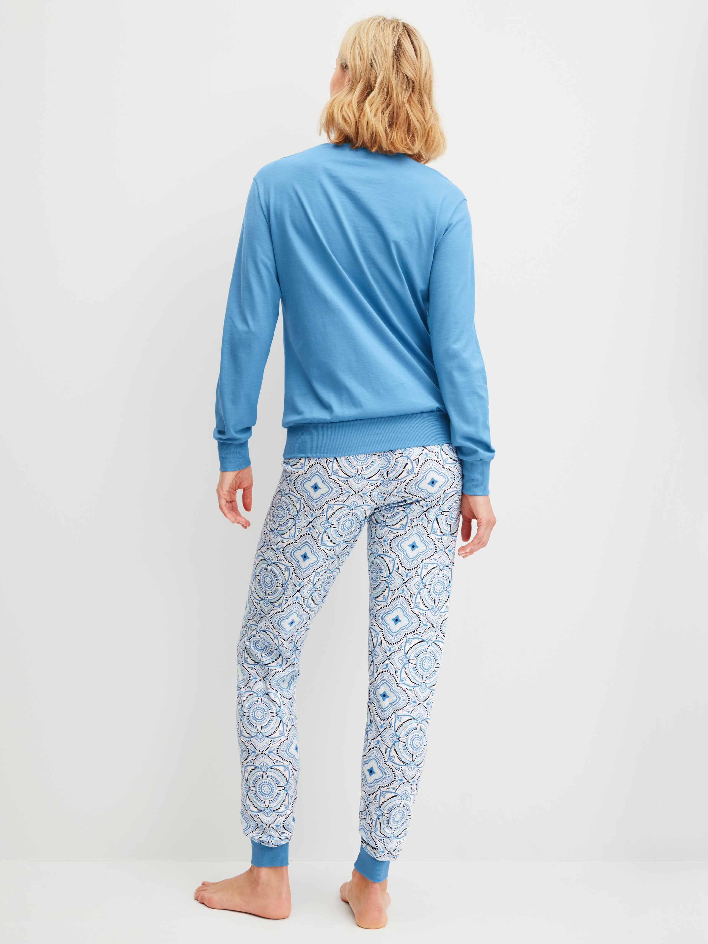 CALIDA Schlafanzug »Cotton Stripes«, (2 tlg.), mit weichen Rippbündchen an den Abschlüssen