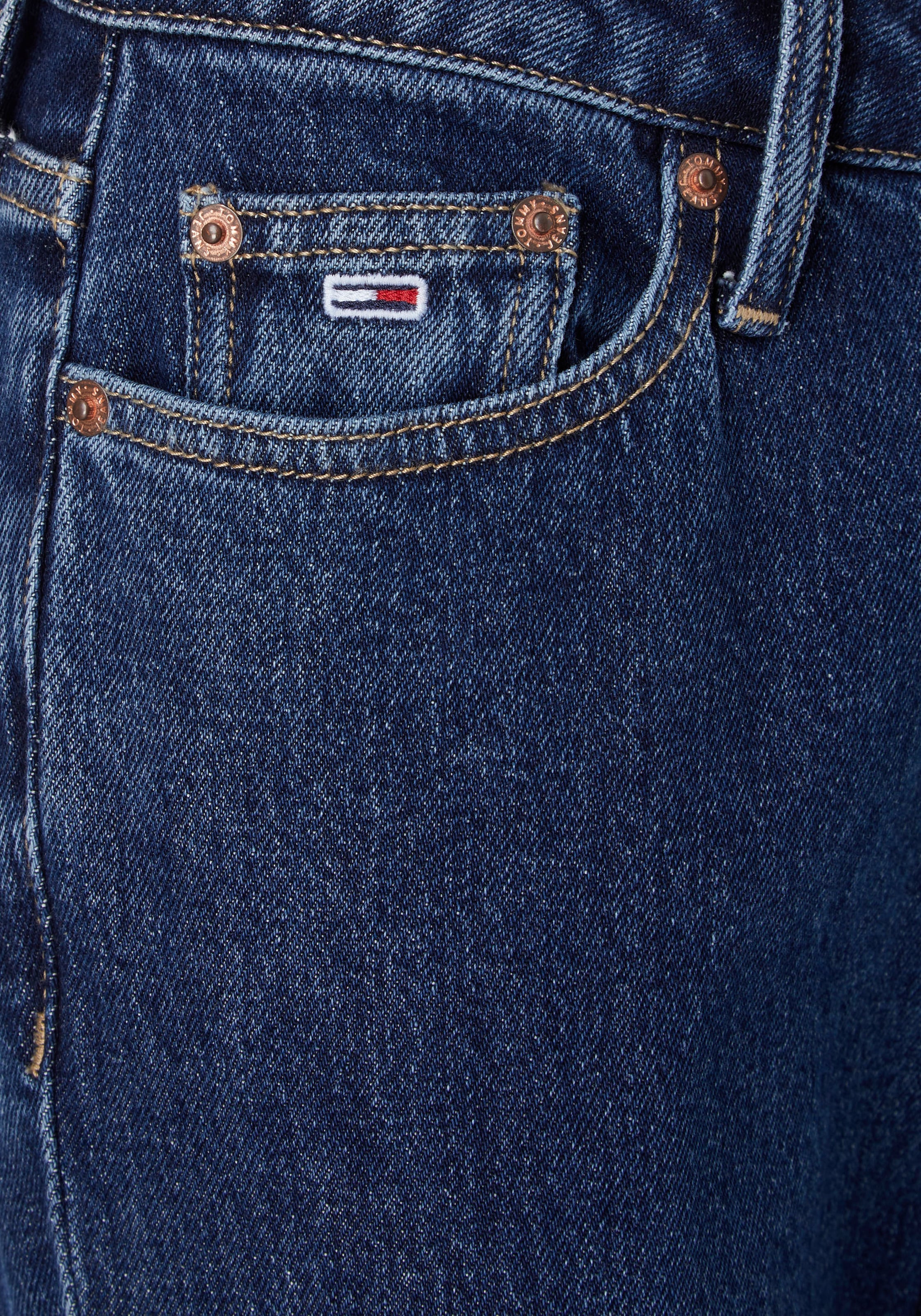 Jeans | am bestellen BAUR Jeans Tommy Schlagjeans, Logo-Badge Tommy mit Bund
