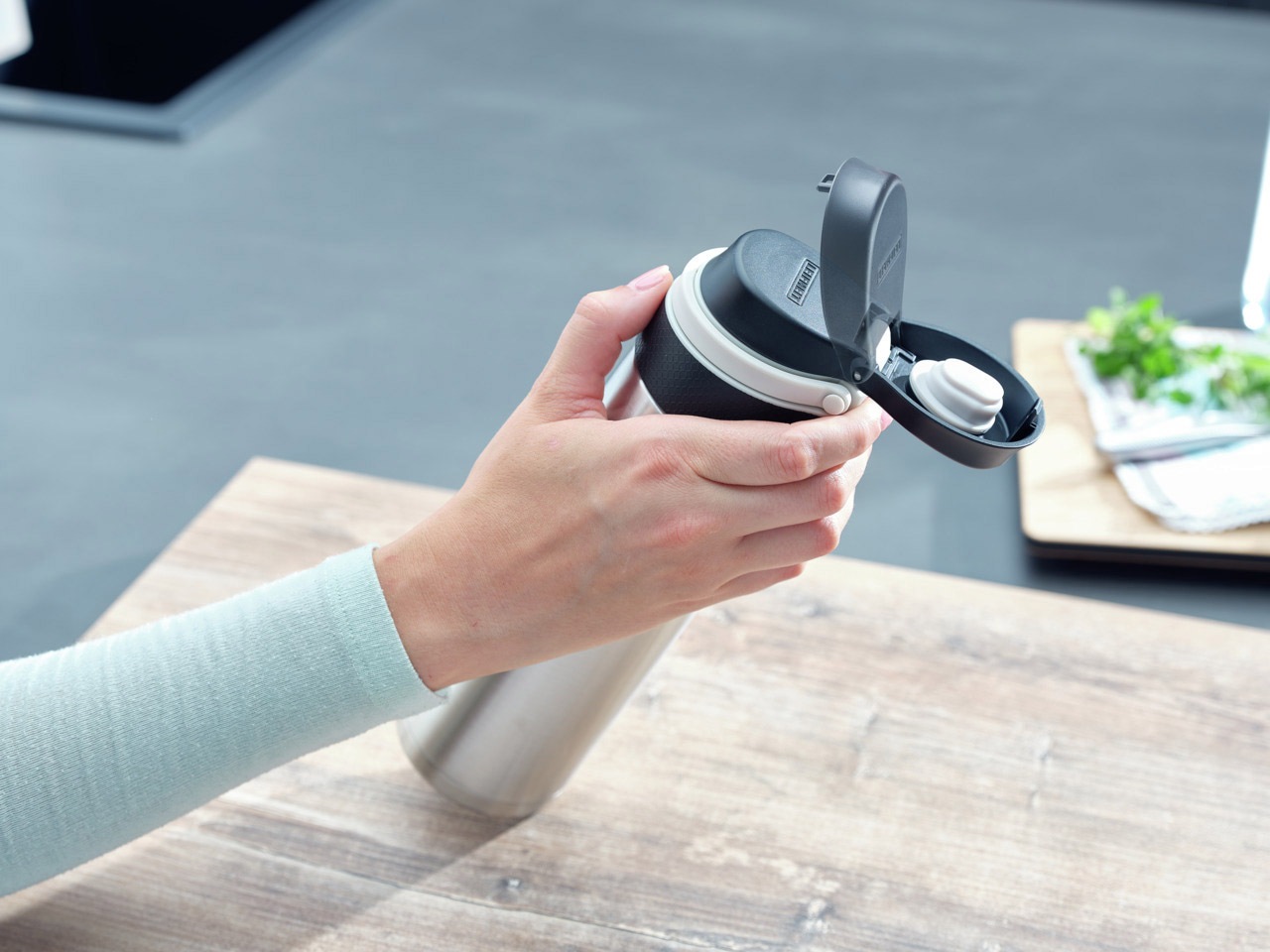 Leifheit Thermoflasche »Flip« 600 ml