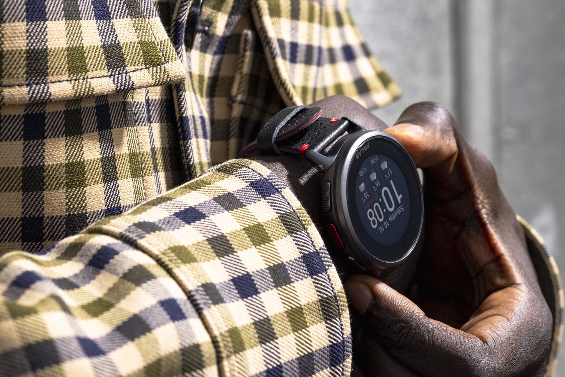 Polar Fitnessuhr »VANTAGE V2 Größe M/L inkl. Herzfrequenzmesser«,)