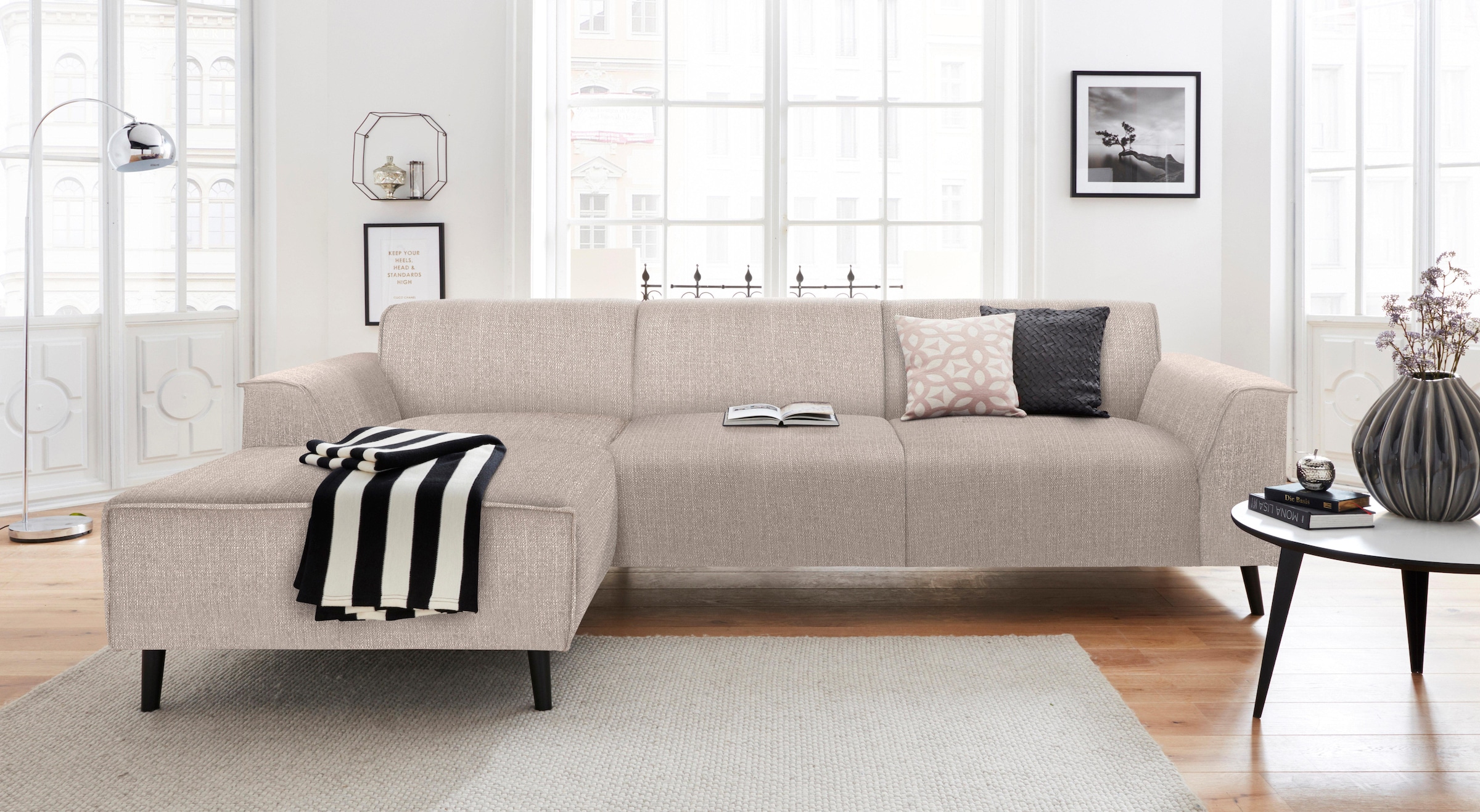 DOMO collection Ecksofa "Amora, inkl. Federkern, hoher Sitzkomfort, Breite 268 L-Form" Komfortsitzhöhe 47 cm, Fußhöhe passend für gängige Saugroboter