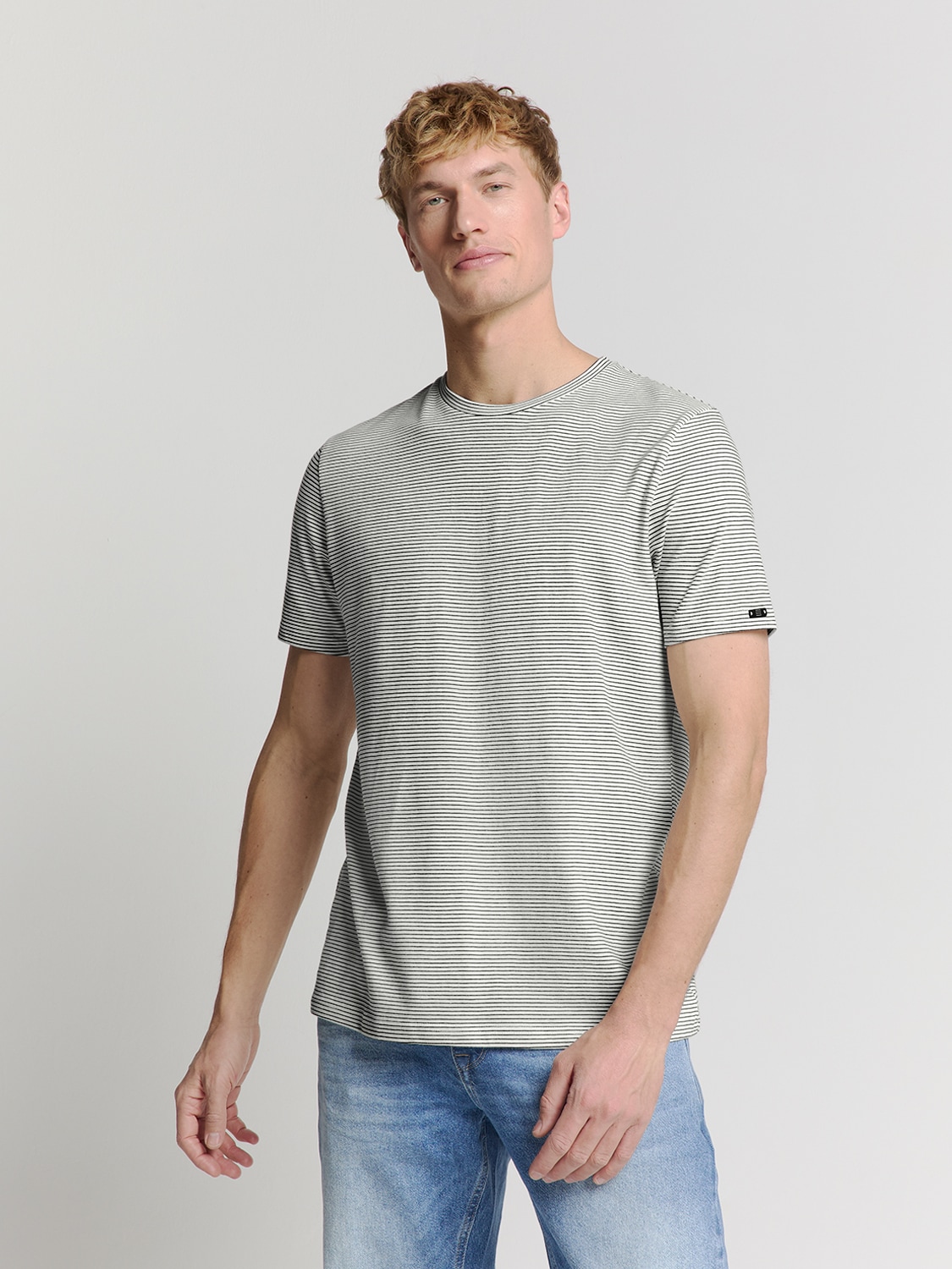NO EXCESS T-Shirt "No Excess Crewneck T-Shirt" günstig online kaufen