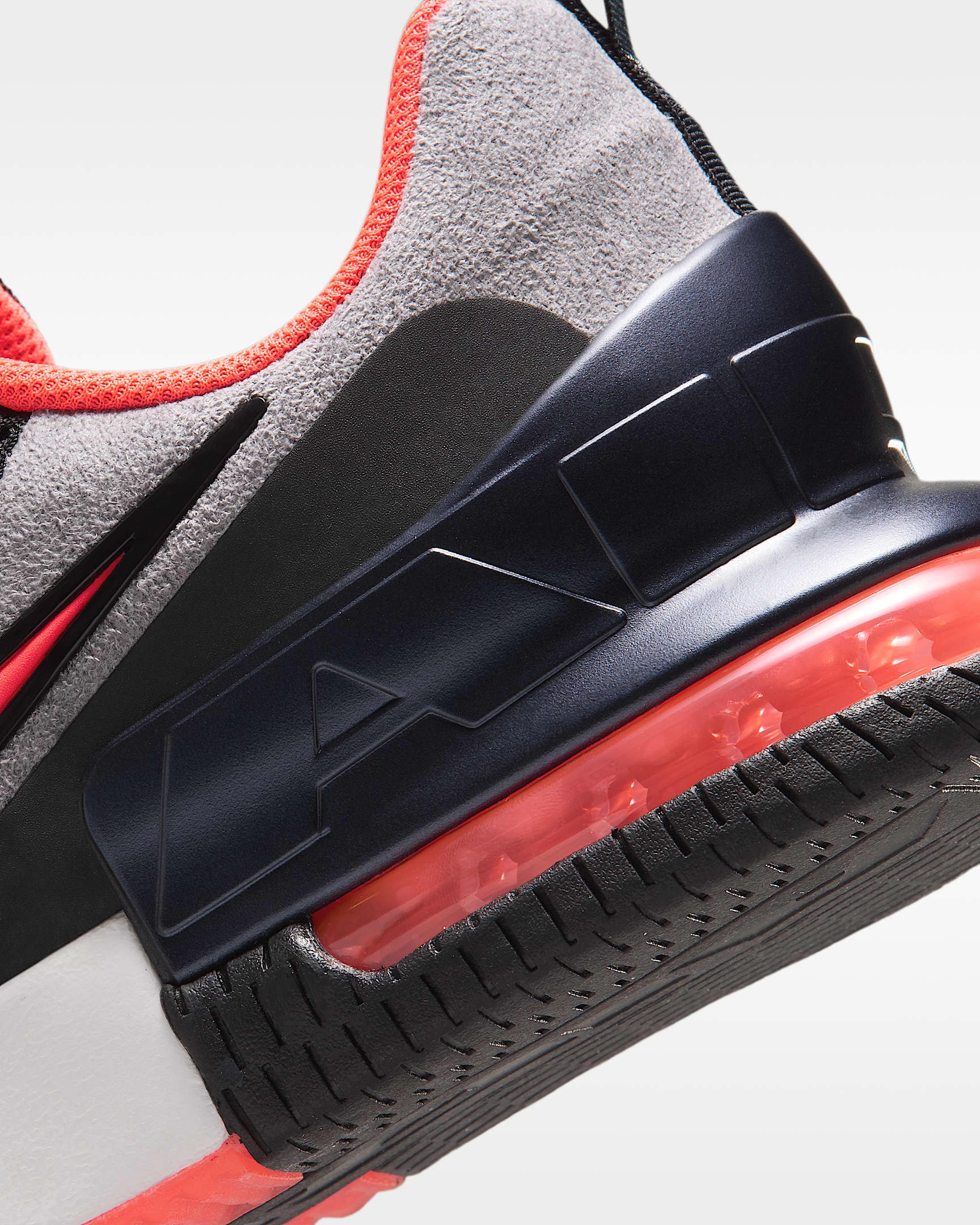 Nike Sneaker »M AIR MAX ALPHA TRAINER 6 PRM«
