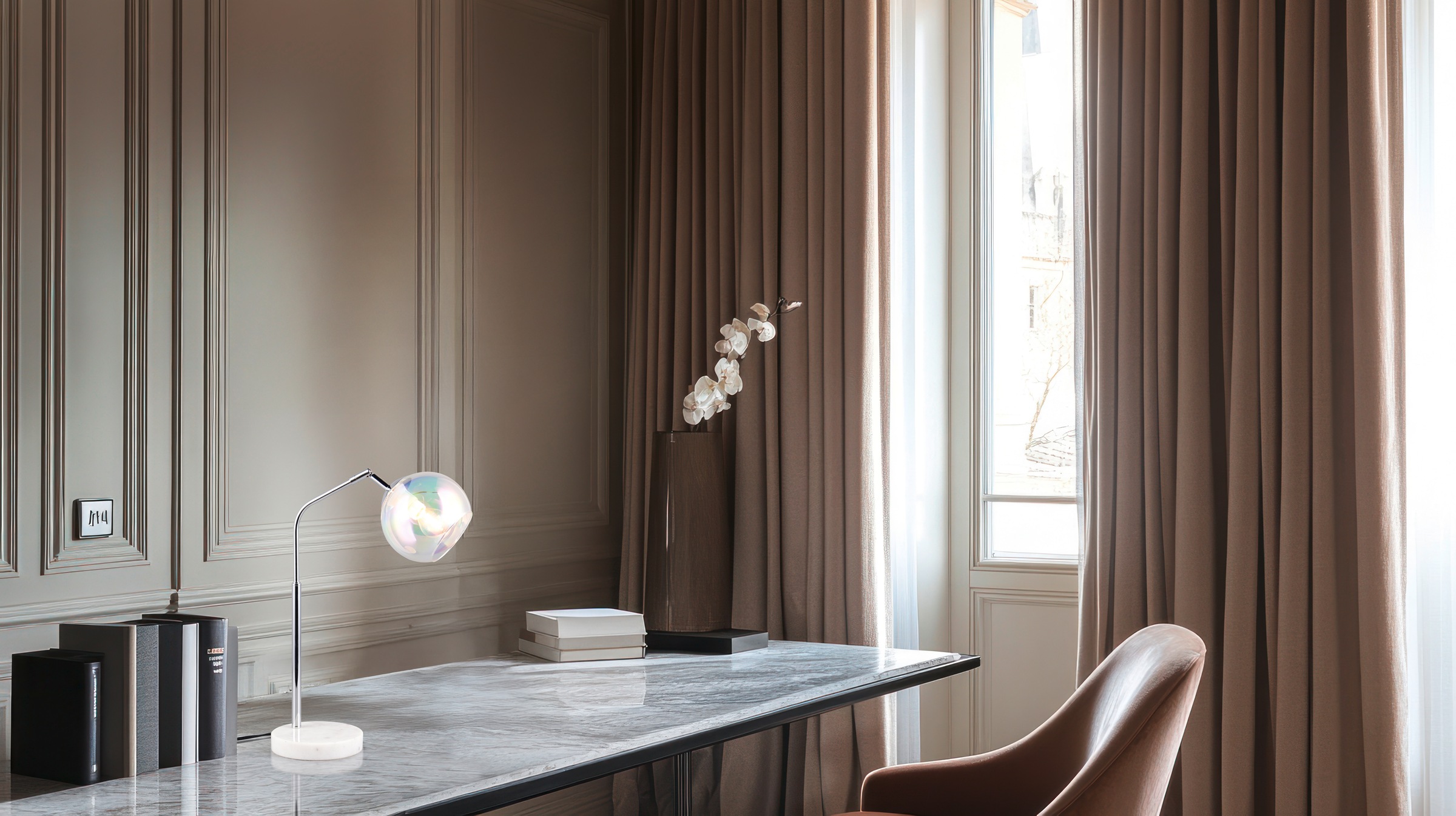 TRIO Leuchten Schreibtischlampe »PAXTON, exkl. 1x E14 max 10W, Leseleuchte Nachttischlampe«, 1 flammig, Leuchtmittel E14 | Leuchtmittel wechselbar, mit Glas Lampenschirm, Schnurschalter, Höhe 45 cm, Tiefe 28 cm