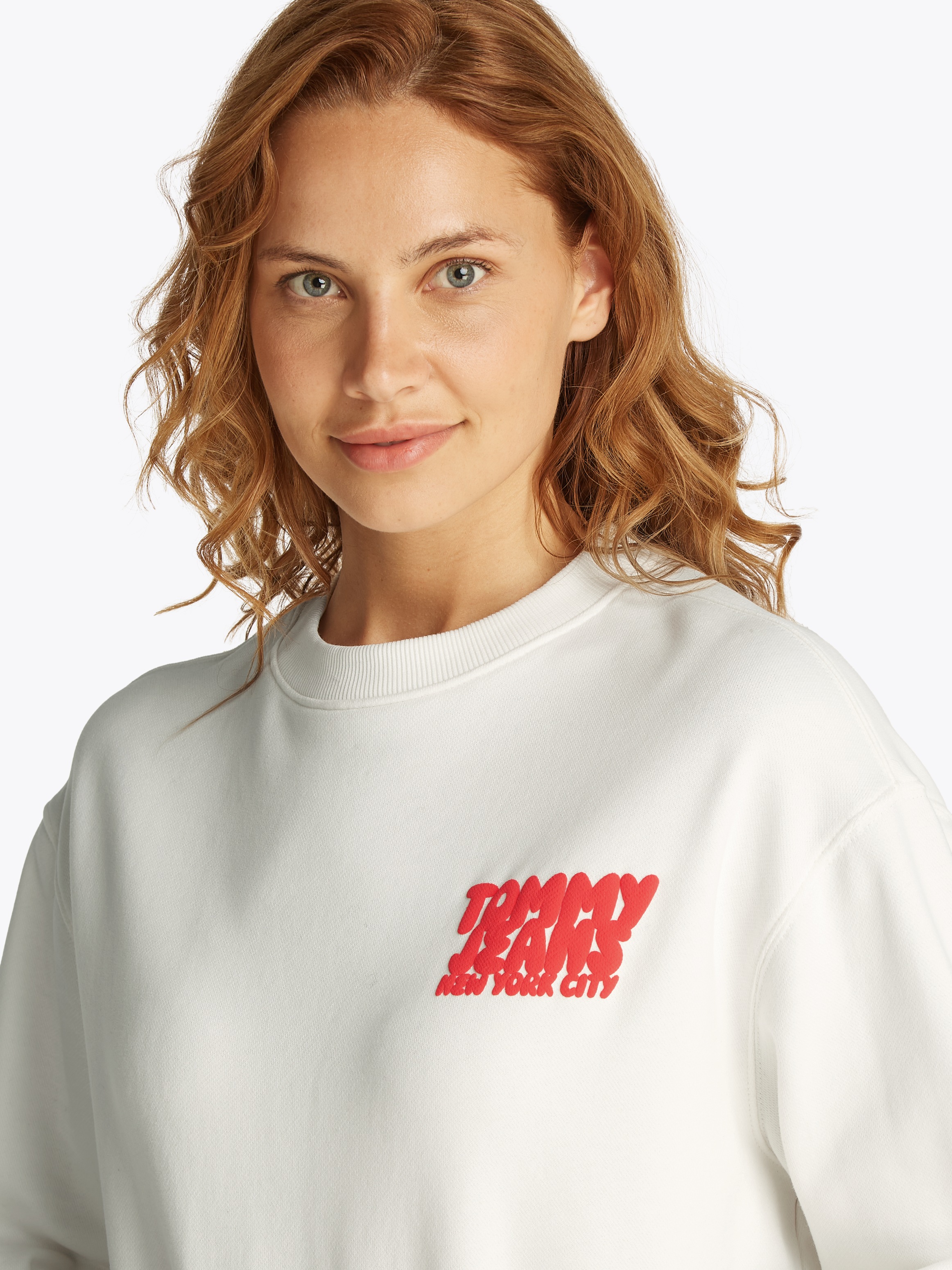 Tommy Jeans Sweatshirt »TJW RLX CRP TJ BUBBLE CREW«, mit großem Logodruck auf dem Rücken