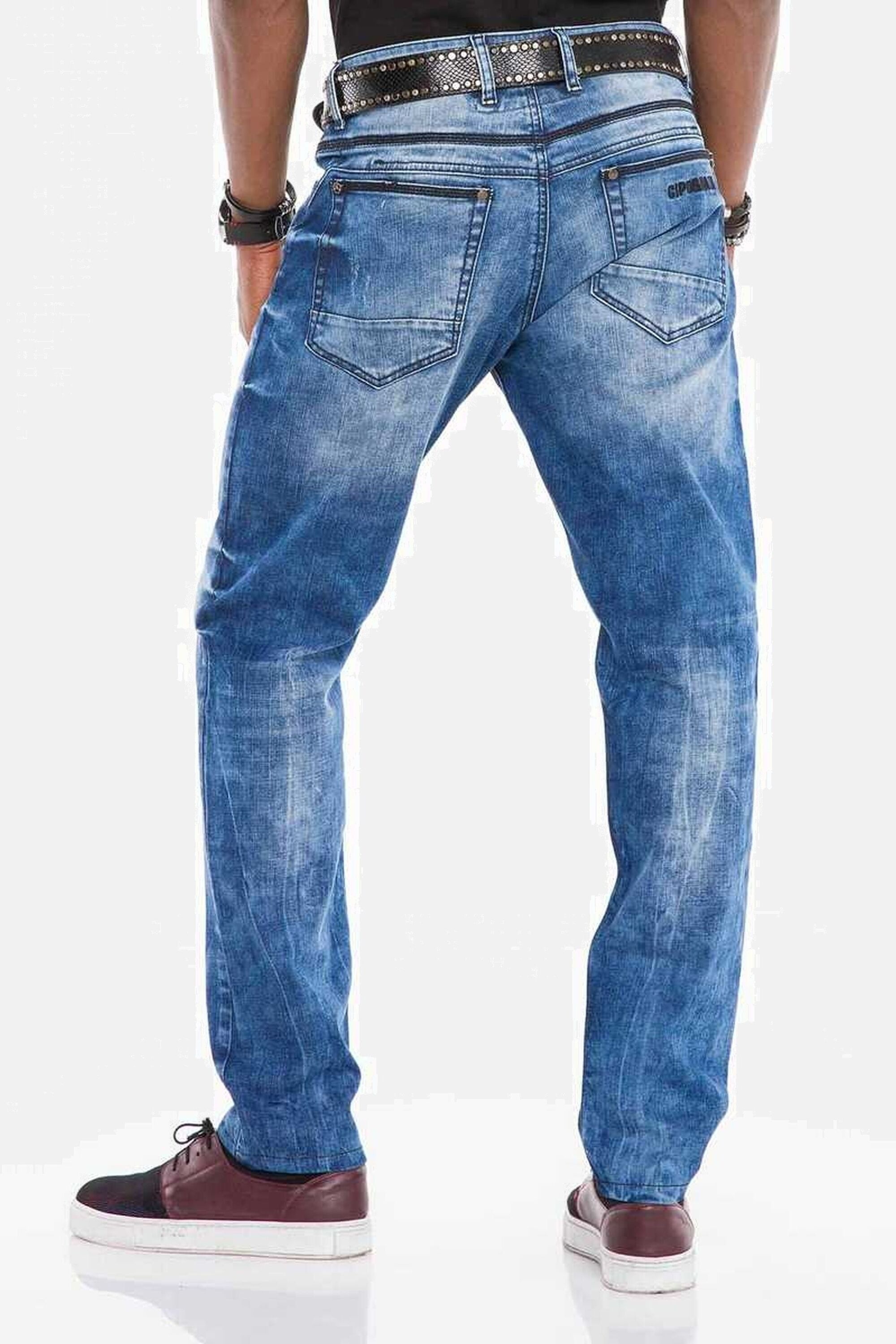 Cipo & Baxx 5-Pocket-Jeans »Jeans«, mit coolen Kontrastnähten, CD-499