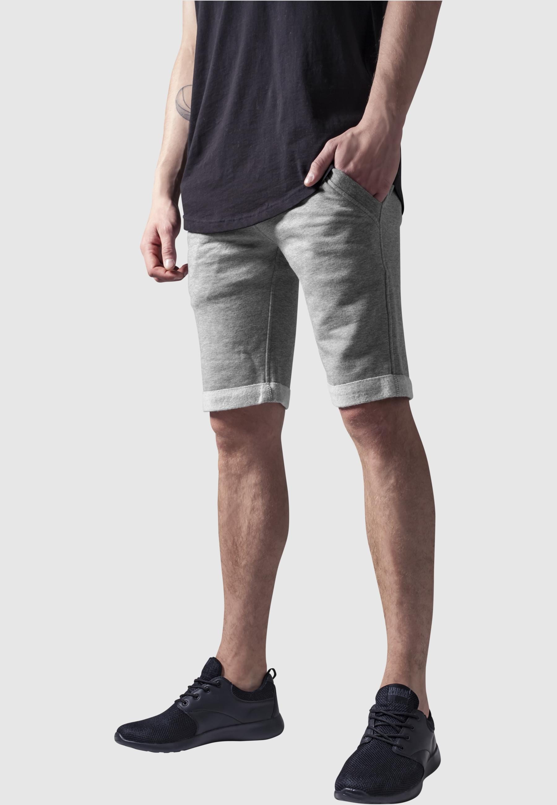 URBAN CLASSICS Stoffhose »Urban Classics Herren Light Turnup Sweatshorts«, (1 tlg.)