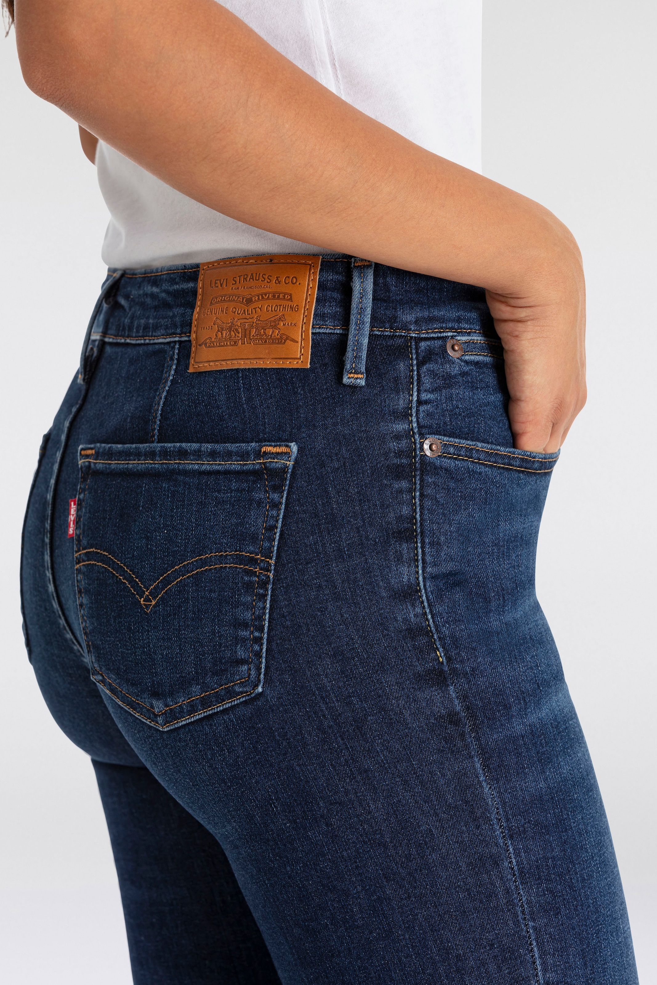 Levi's® Slim-fit-Jeans »712 SLIM WELT POCKET«