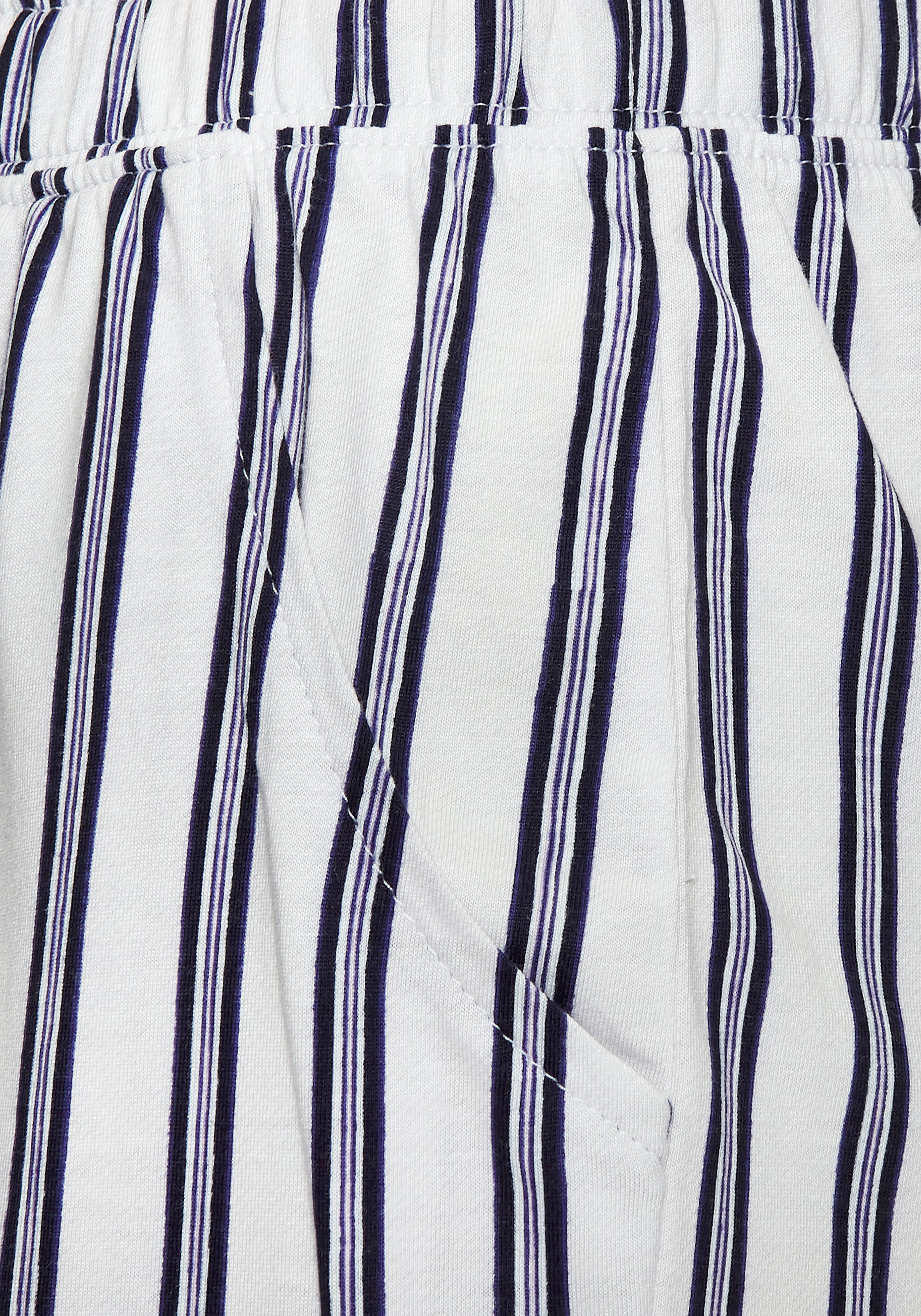 s.Oliver Pyjamahose, mit schönem Allover-Print