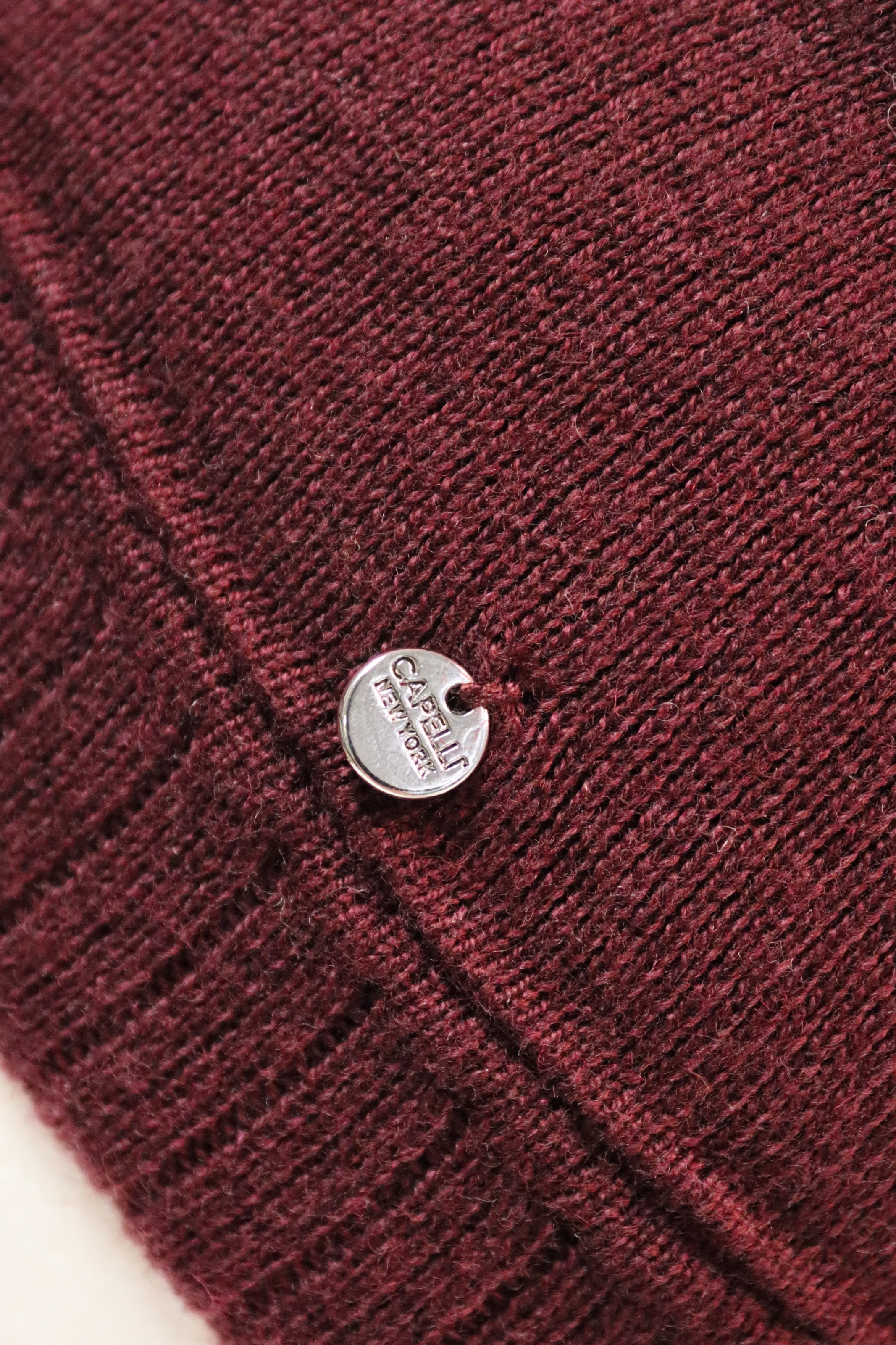 Capelli New York Strickmütze Metall-Logo, gerafft, Feinstrick